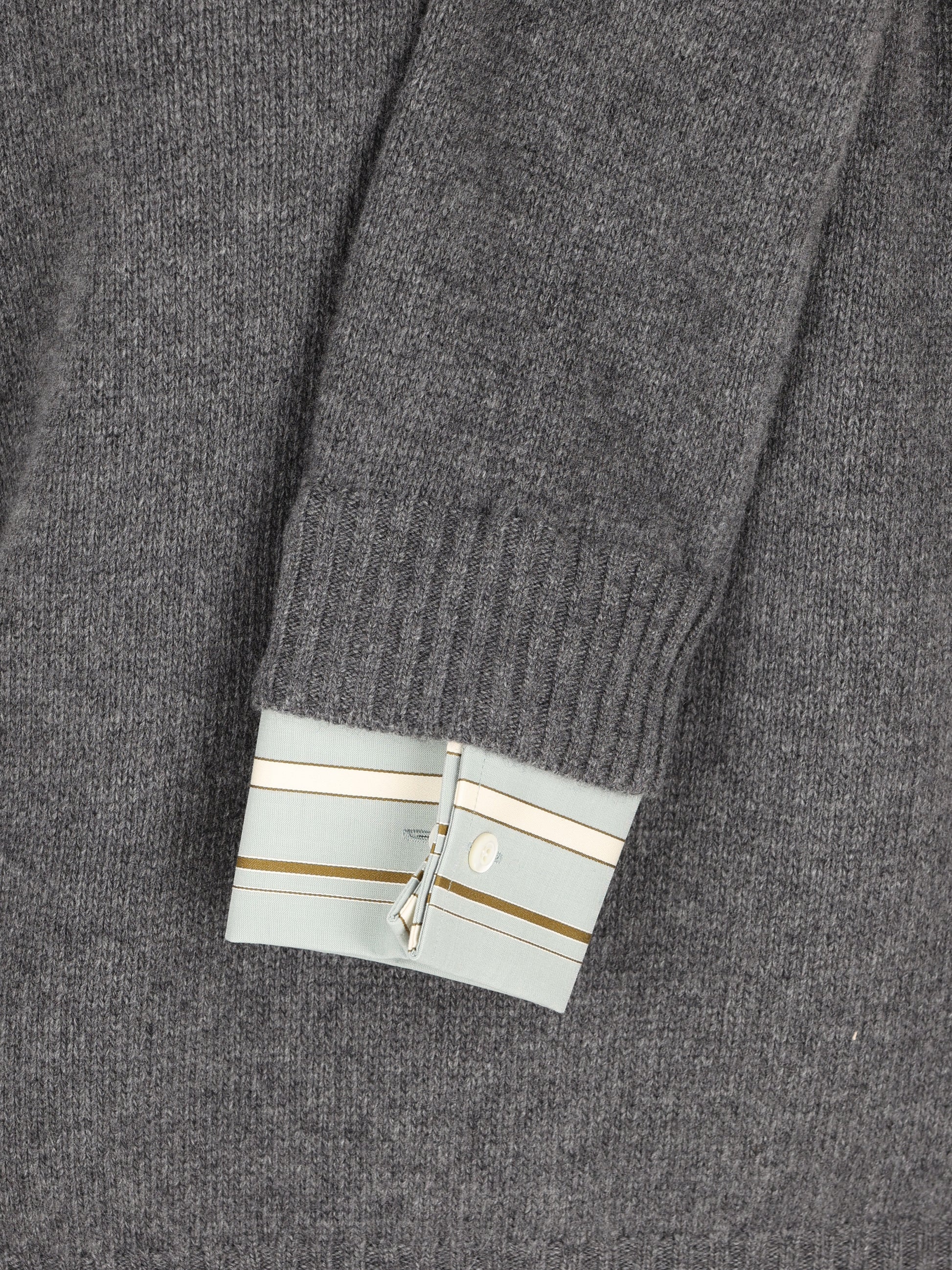 Maglia realizzata in lana e cashmere. P24F3V 6339F0480 PRADA 
