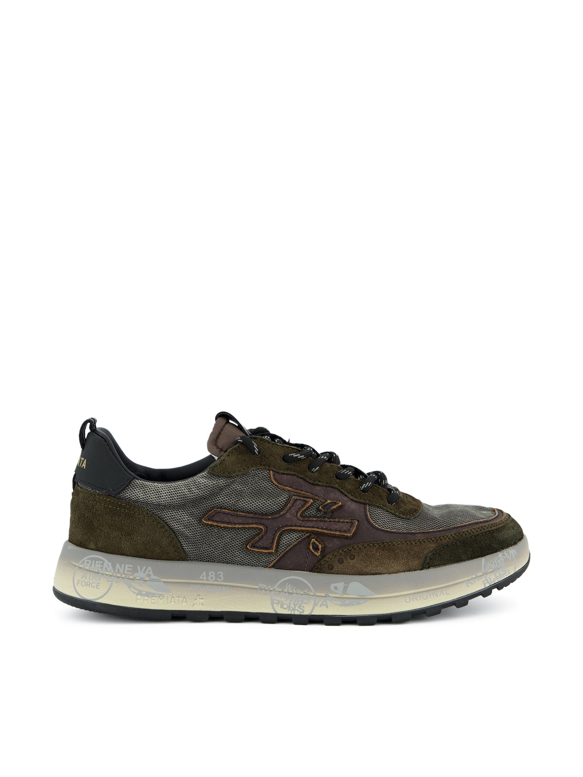 Sneakers realizzate in camoscio e tessuto. NOUS 8685 PREMIATA 