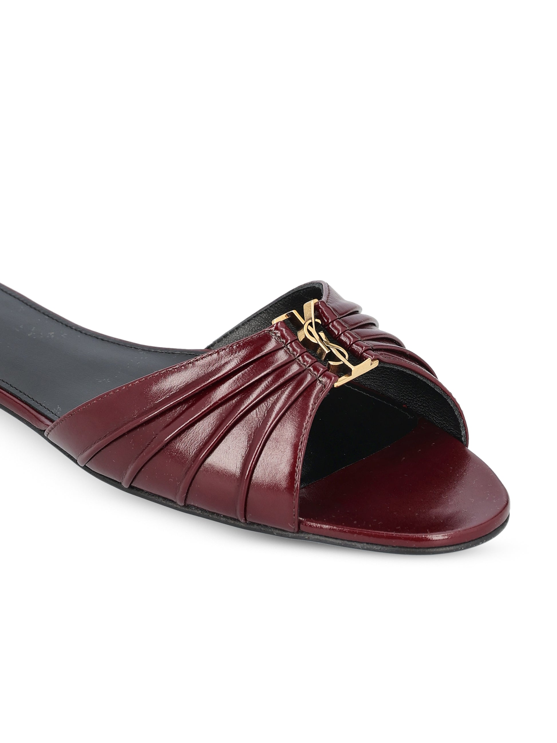 Sandali realizzati in pelle. 869658 AAEHF6629 SAINT LAURENT 