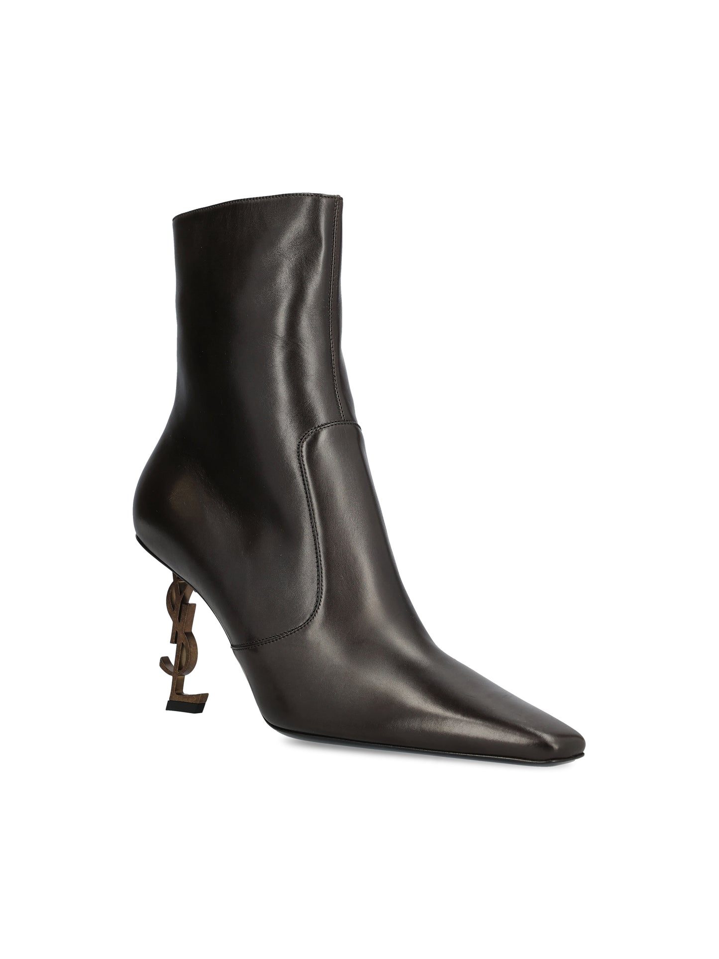 Stivaletti realizzati in pelle di vitello. A0027U AAGXG2123 SAINT LAURENT 