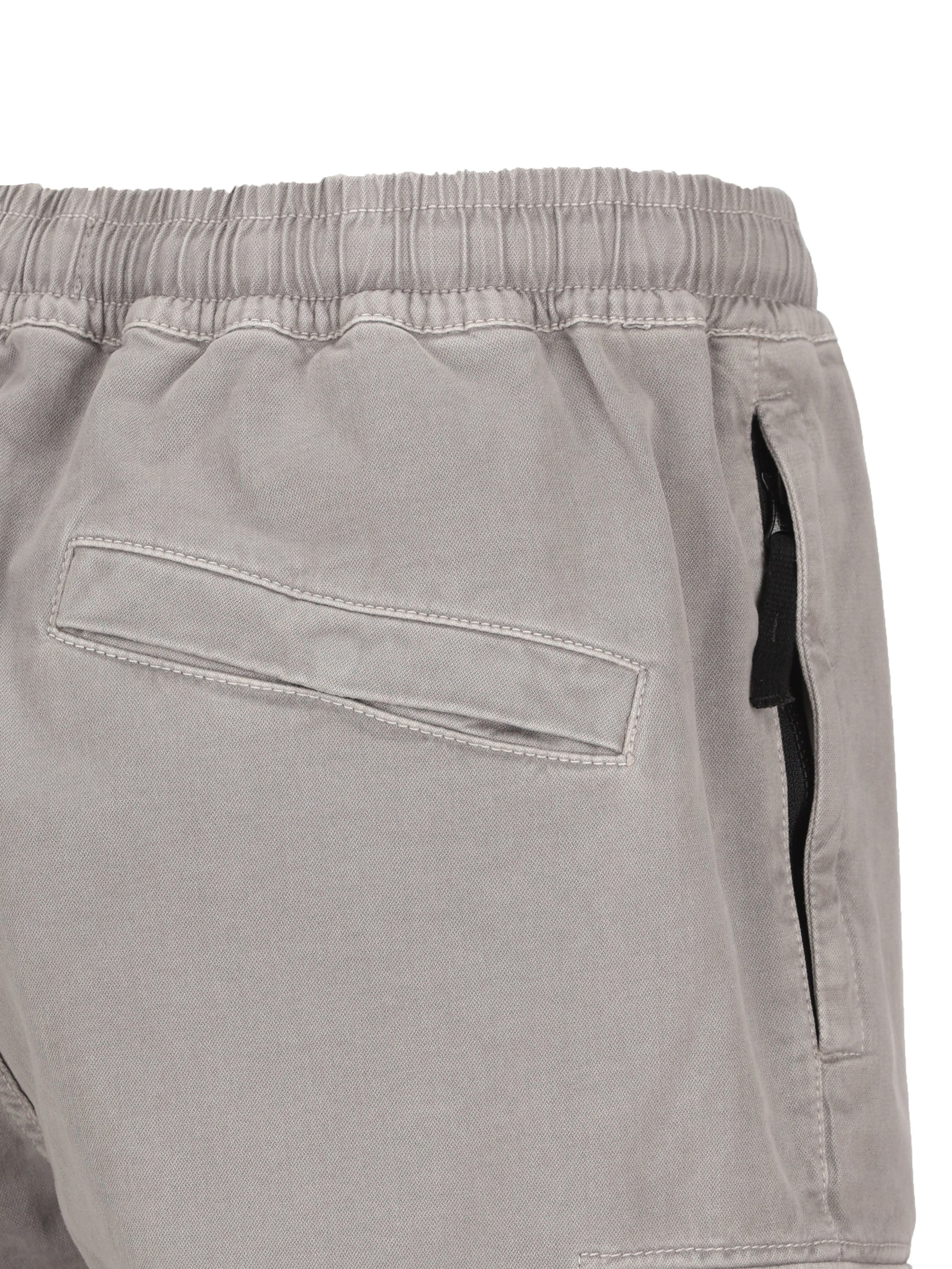 Pantaloni realizzati in cotone. 3100033 S00L1V0160 STONE ISLAND 