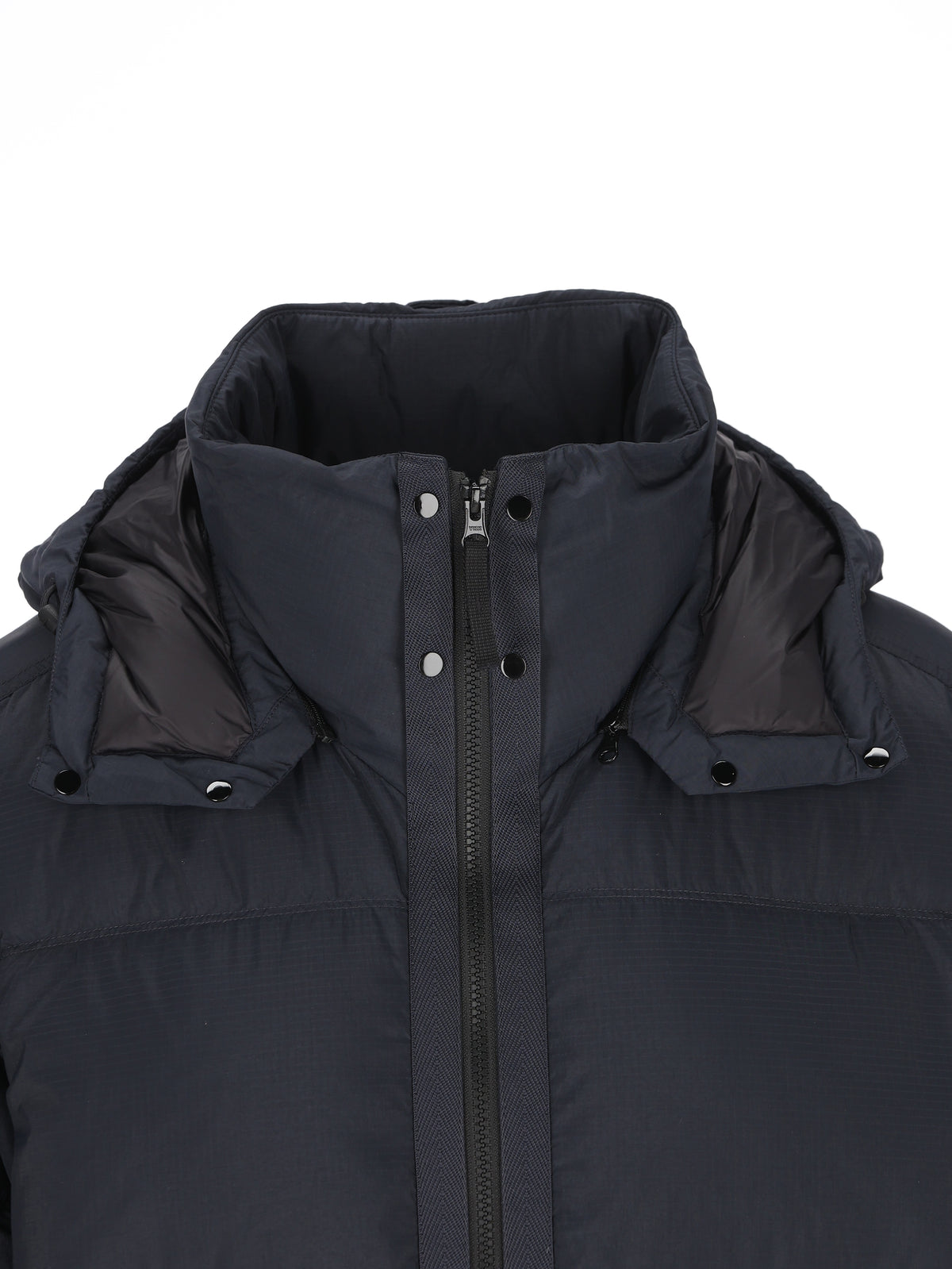 Piumino realizzato in poliammide. 4100013 S0483V0020 STONE ISLAND 