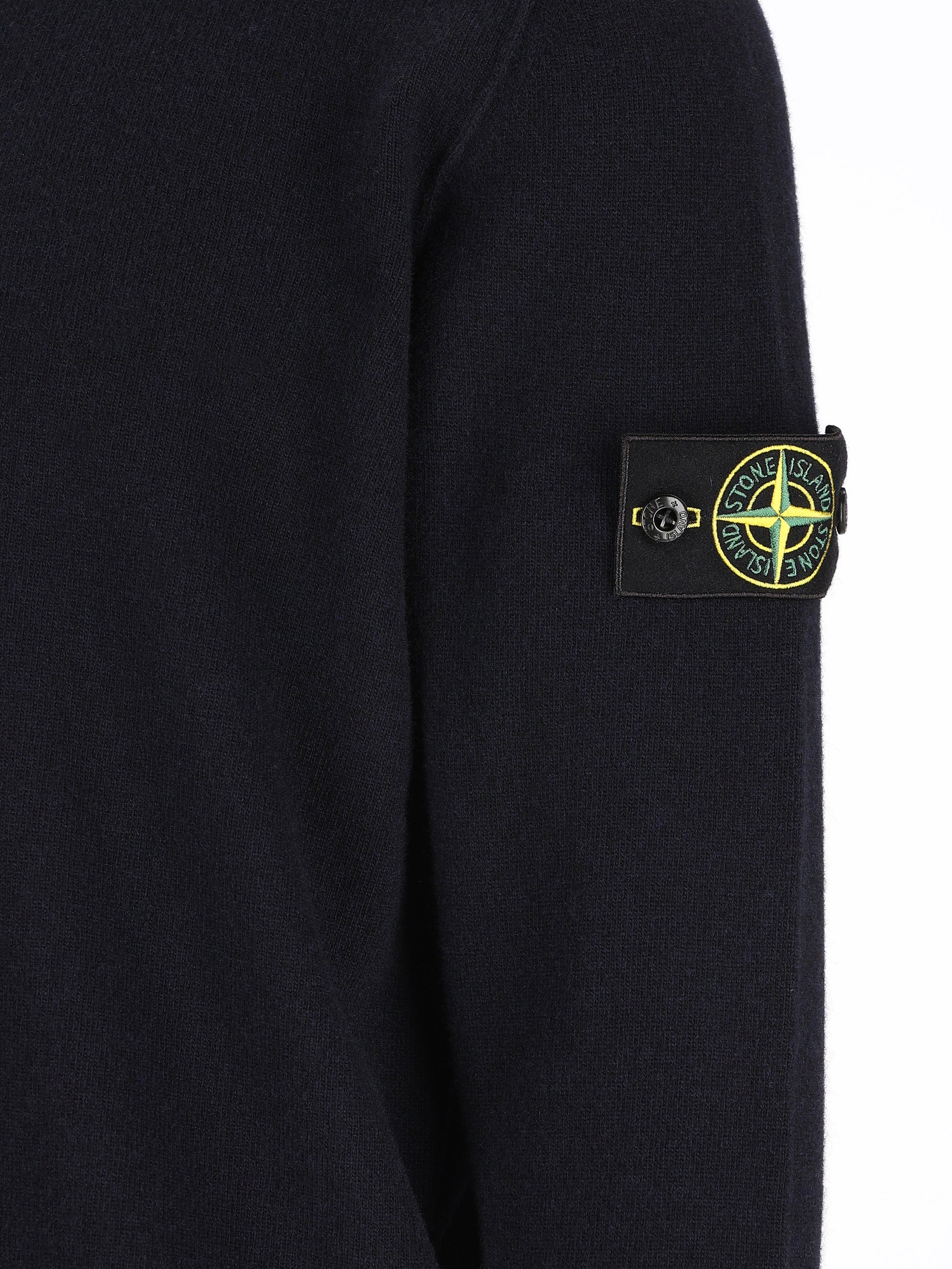Polo realizzata in lana vergine. 5100018 S00B4V0020 STONE ISLAND 