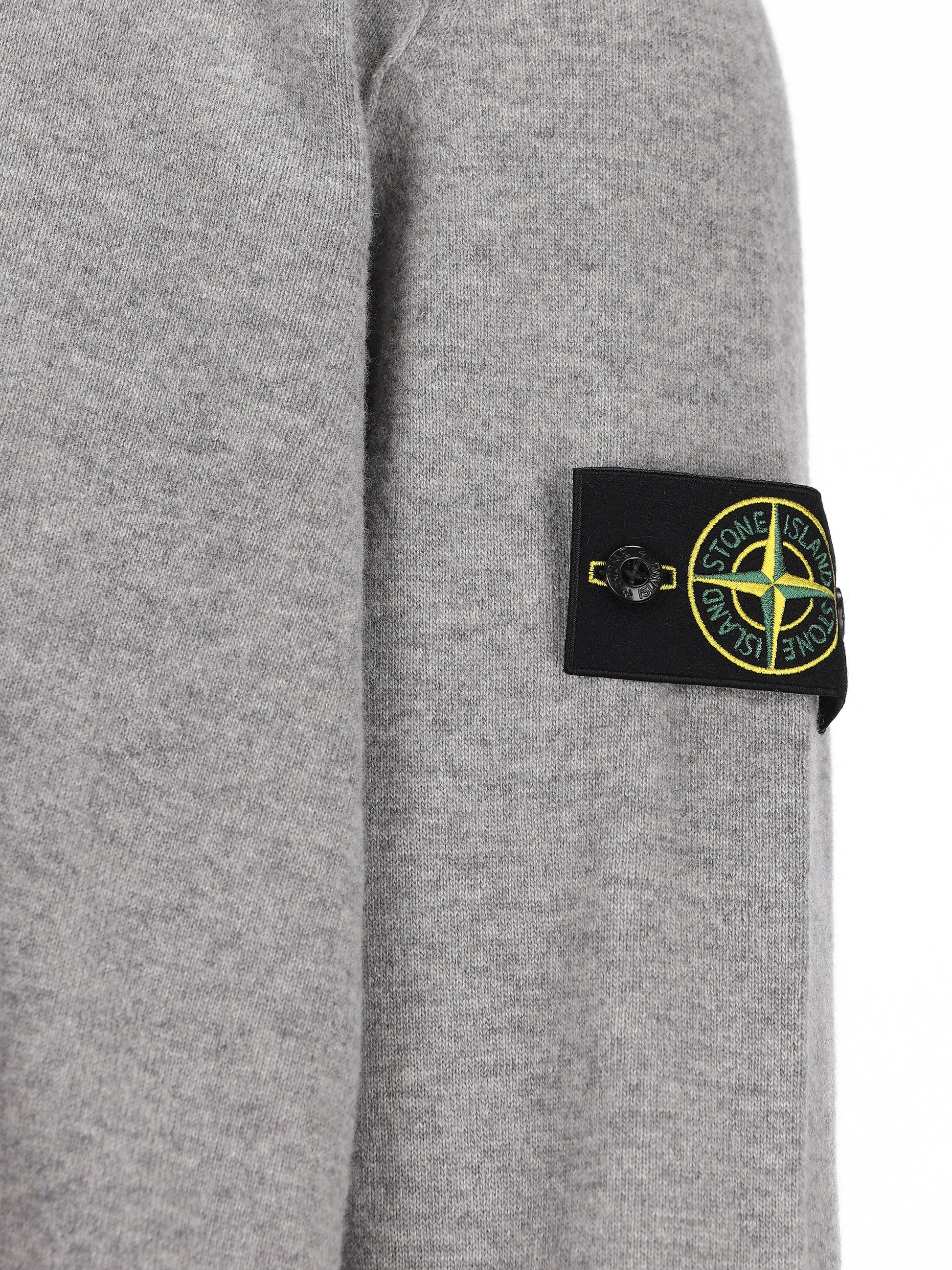 Polo realizzata in lana vergine. 5100018 S00B4V0M60 STONE ISLAND 