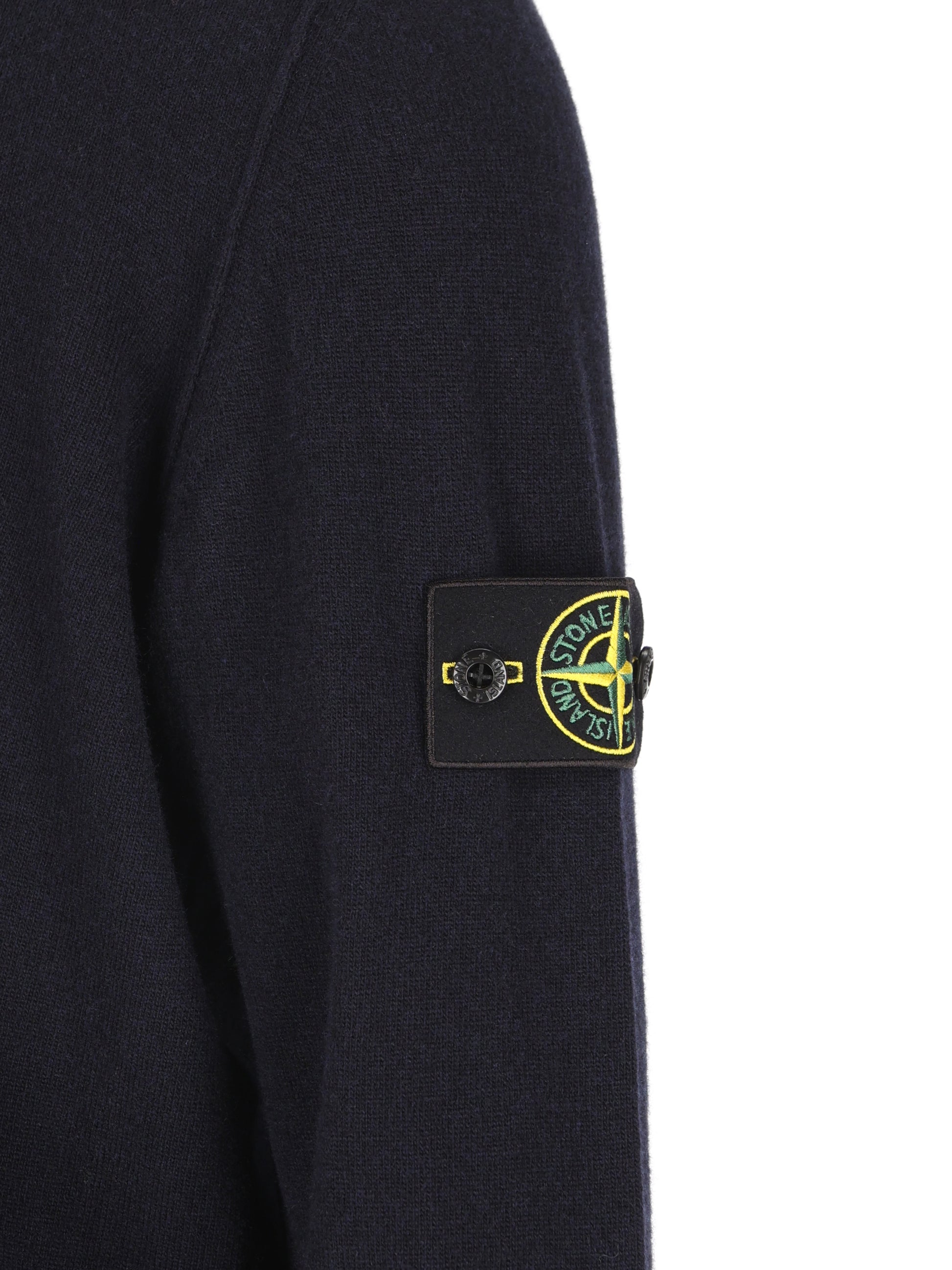 Maglia realizzata in lana vergine. 5100021 S00B4V0020 STONE ISLAND 