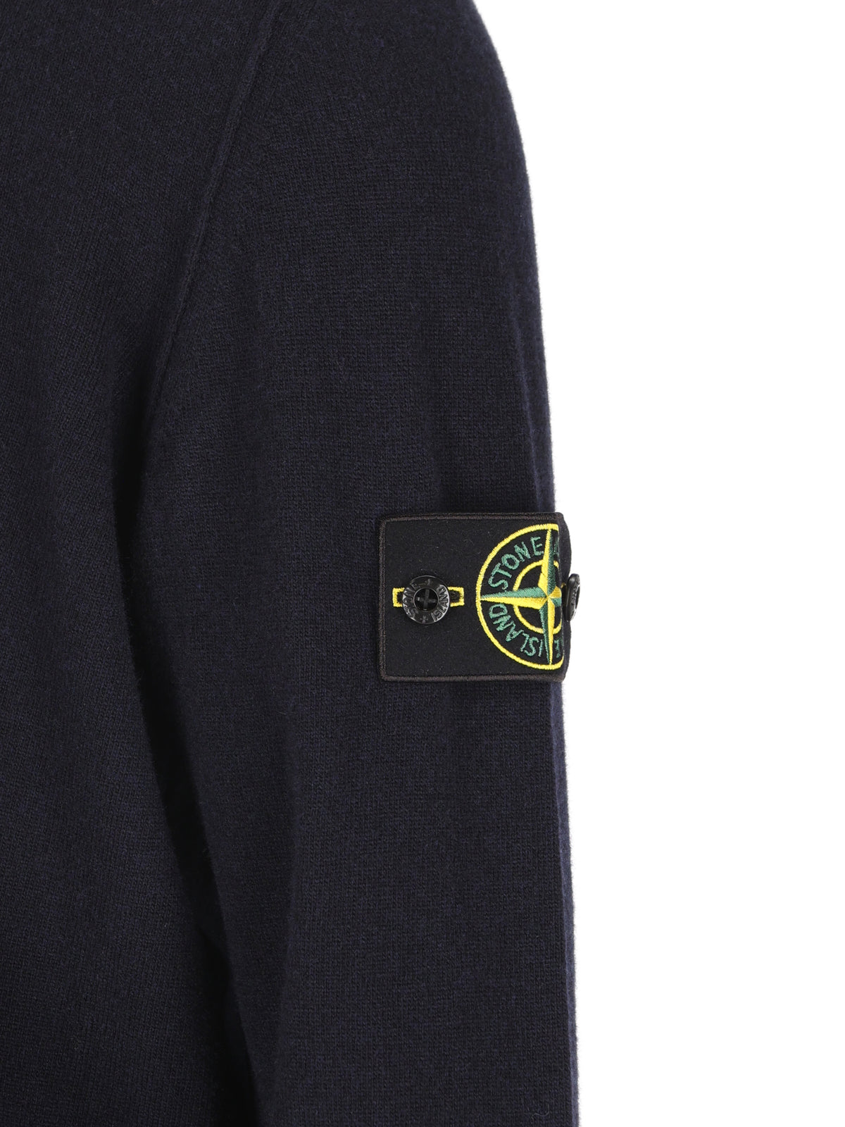 Maglia realizzata in lana vergine. 5100021 S00B4V0020 STONE ISLAND 