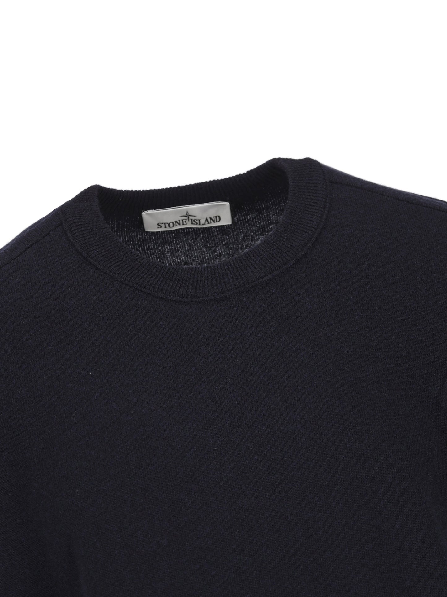 Maglia realizzata in lana vergine. 5100021 S00B4V0020 STONE ISLAND 