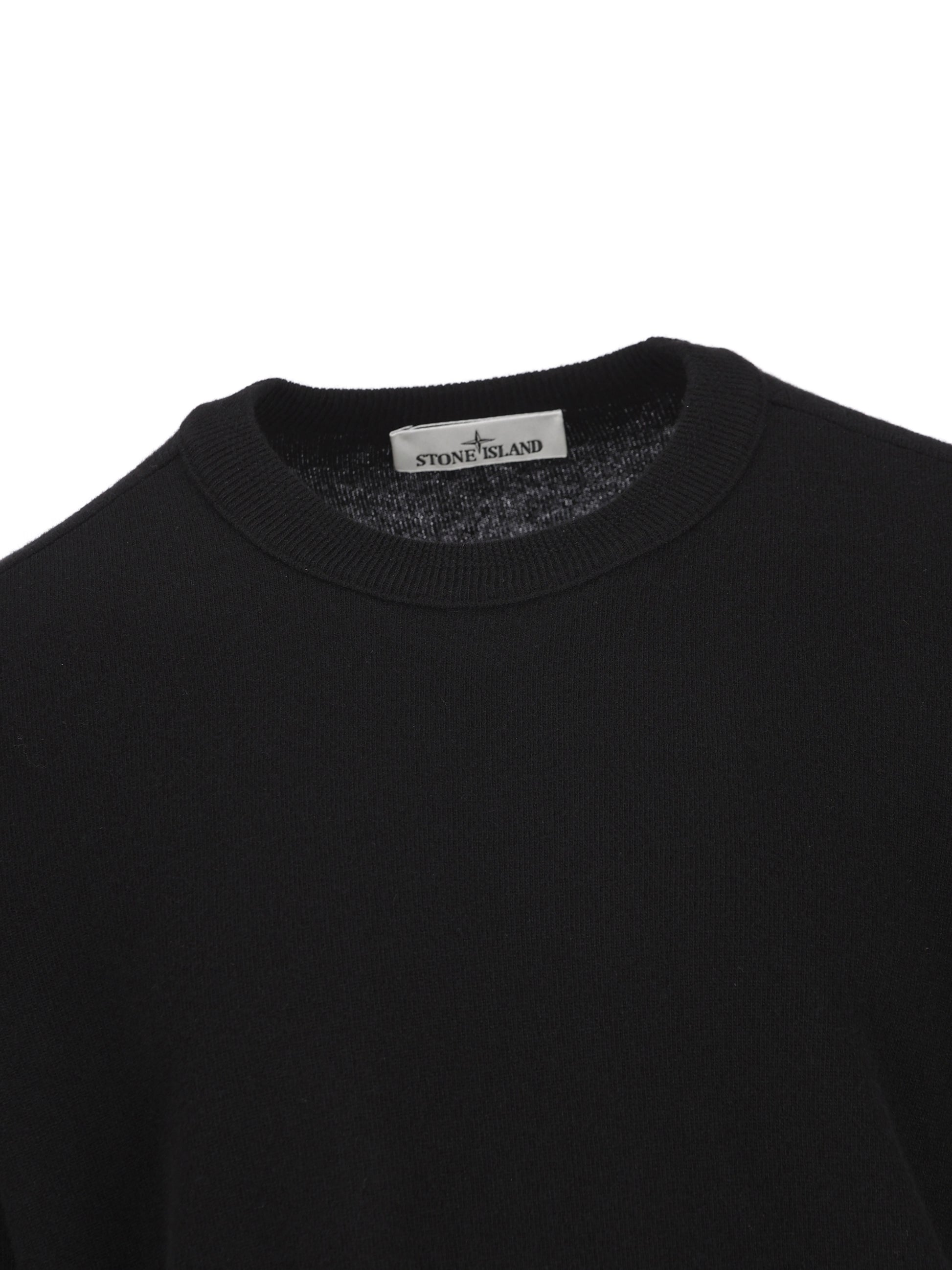 Maglia realizzata in lana vergine. 5100021 S00B4V0029 STONE ISLAND 