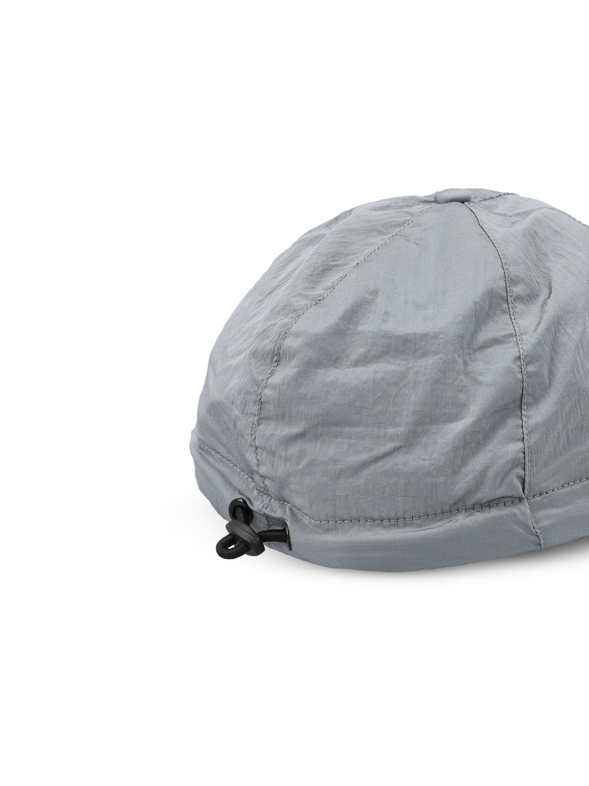 Cappellino in poliammide. 9100011 S0076V0049 STONE ISLAND 