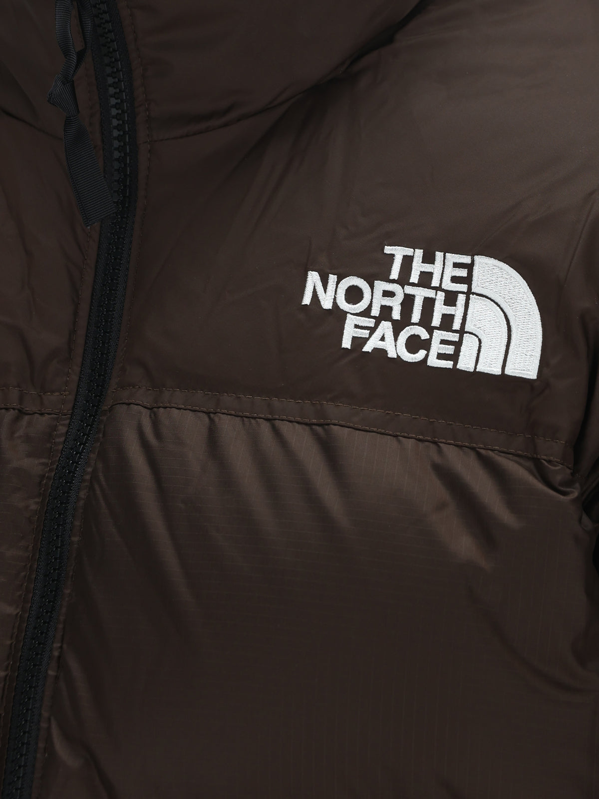 Piumino realizzato in nylon. NF0A3XEO NMF1 THE NORTH FACE 