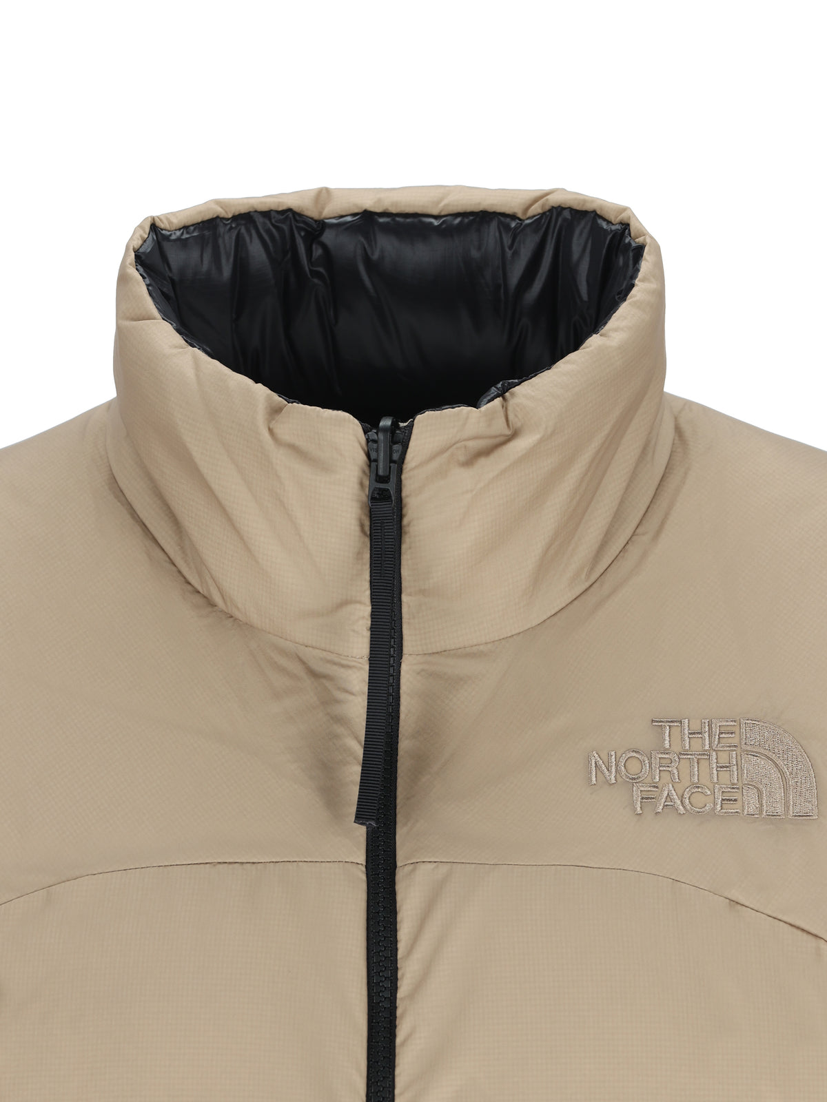 Giacca realizzata in nylon. NF0A8JMC T071 THE NORTH FACE 