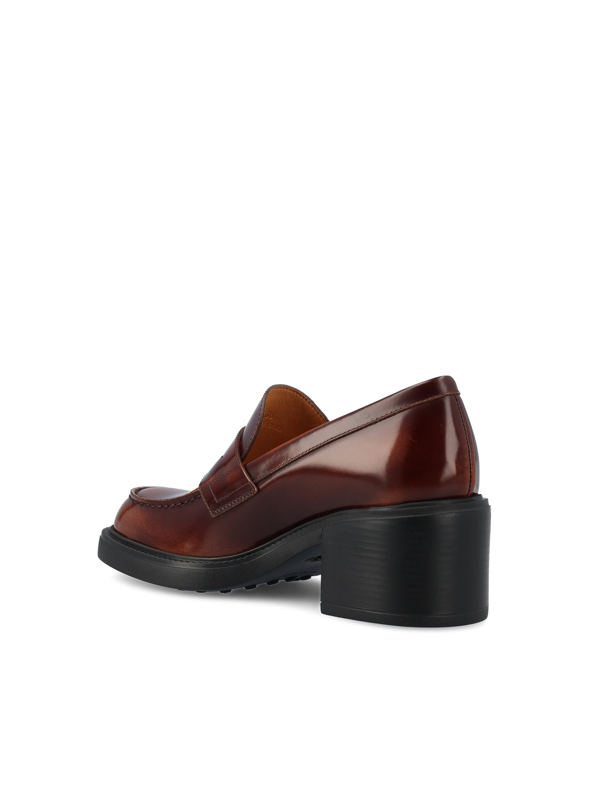 Mocassini realizzati in pelle di vitello. XXW73L0JK40SHA S003 TOD'S 