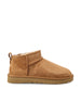 Stivali Classic Ultra Mini in montone. 1116109 CHE UGG 