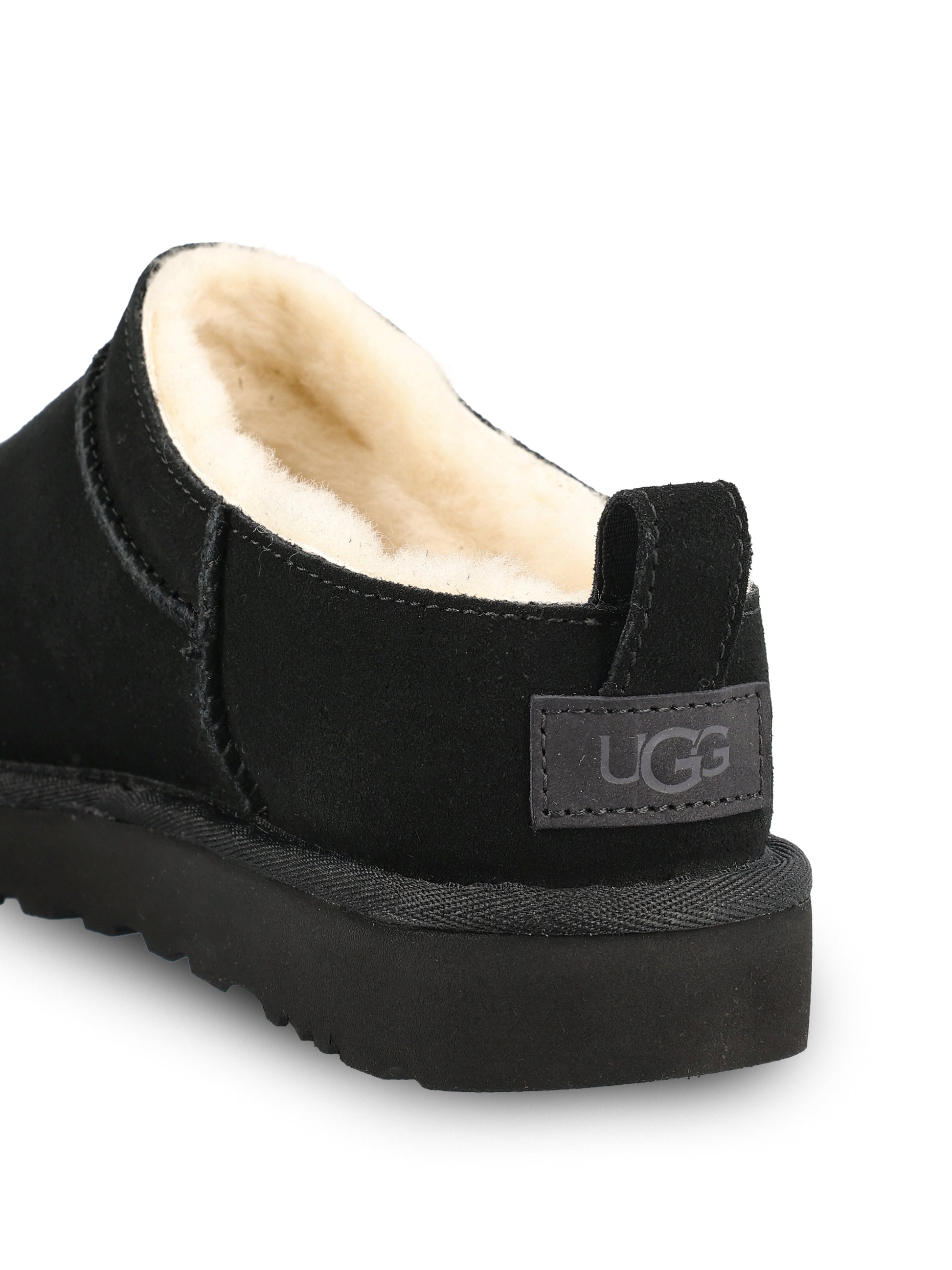 Ciabatte realizzate in camoscio. 1173891 BLK UGG 