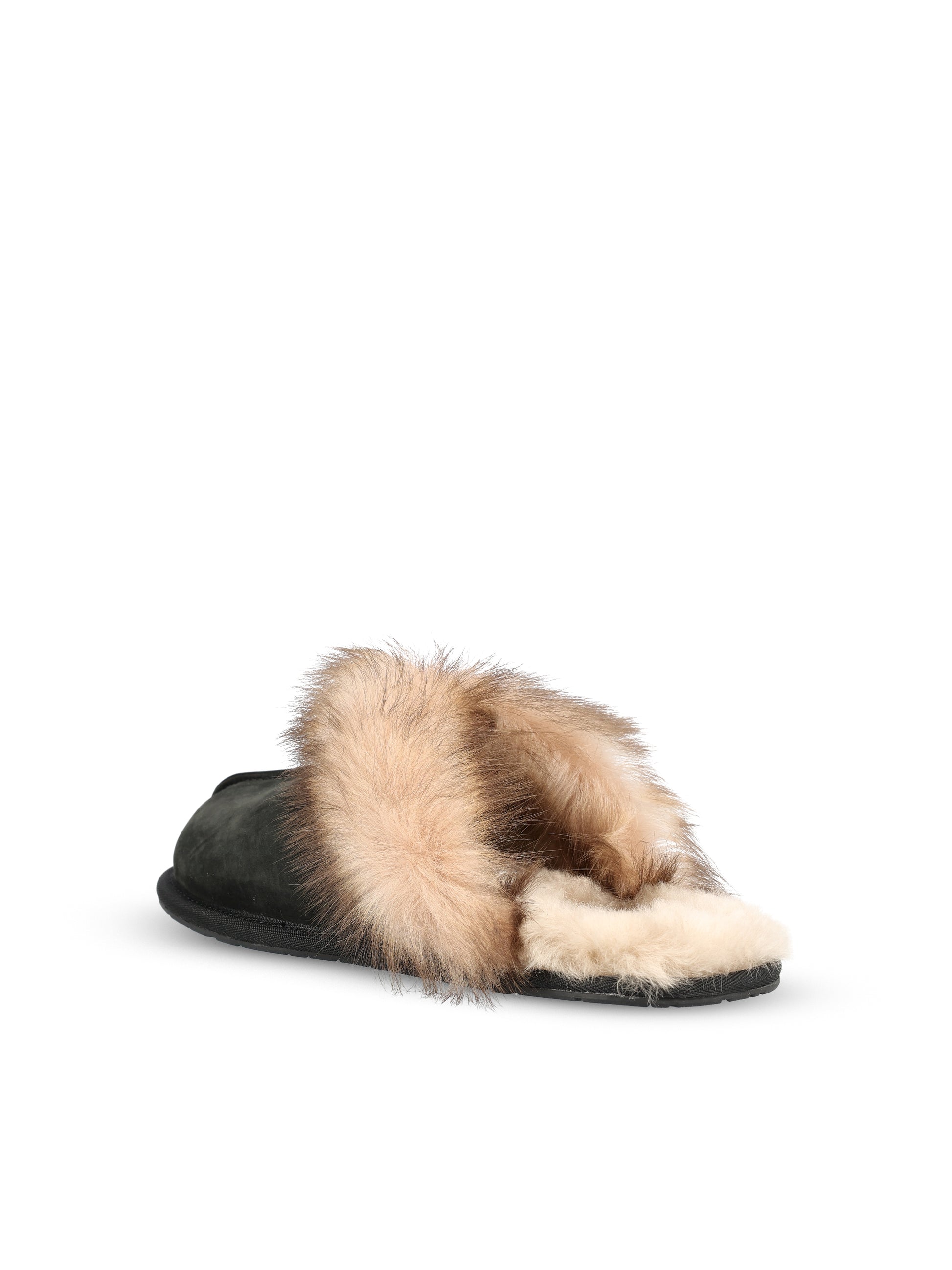 Ciabbatte realizzate in pelle. 1183330 BLK UGG 
