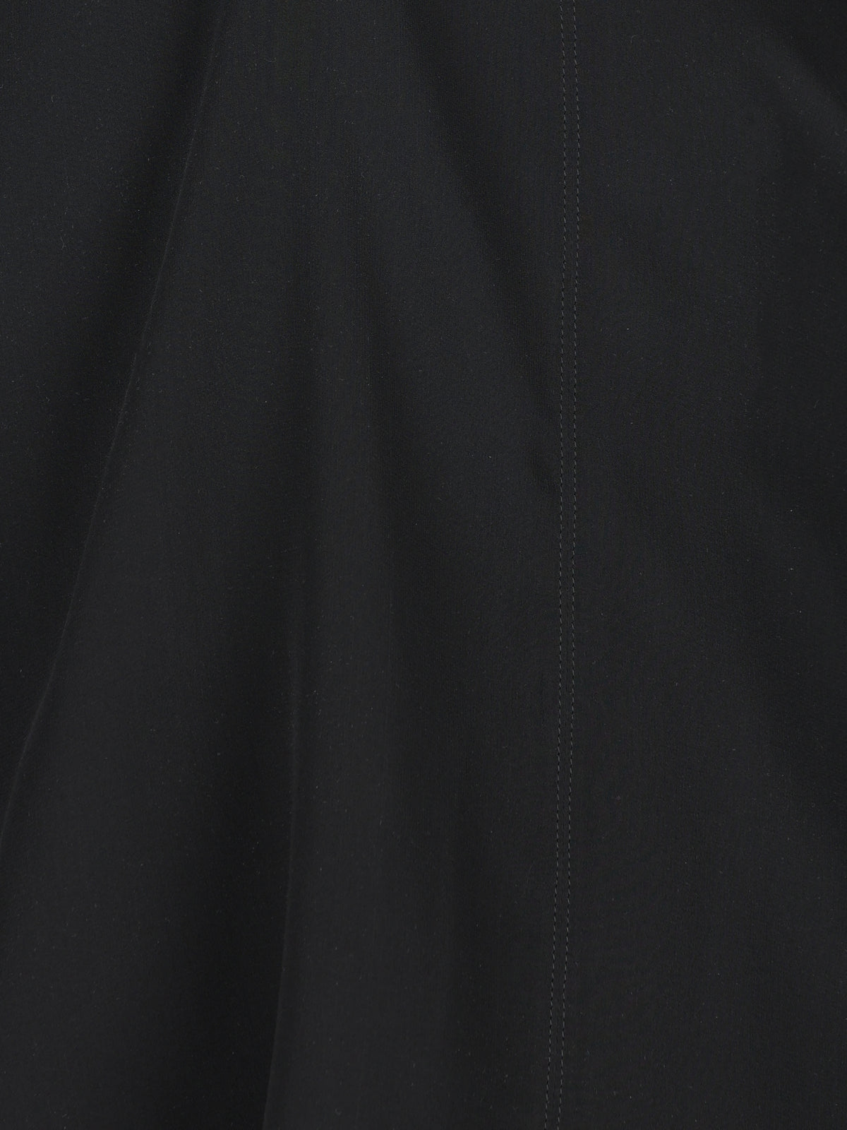 Blusa realizzata in seta. 9B0AECJ593M 0NO VALENTINO GARAVANI 