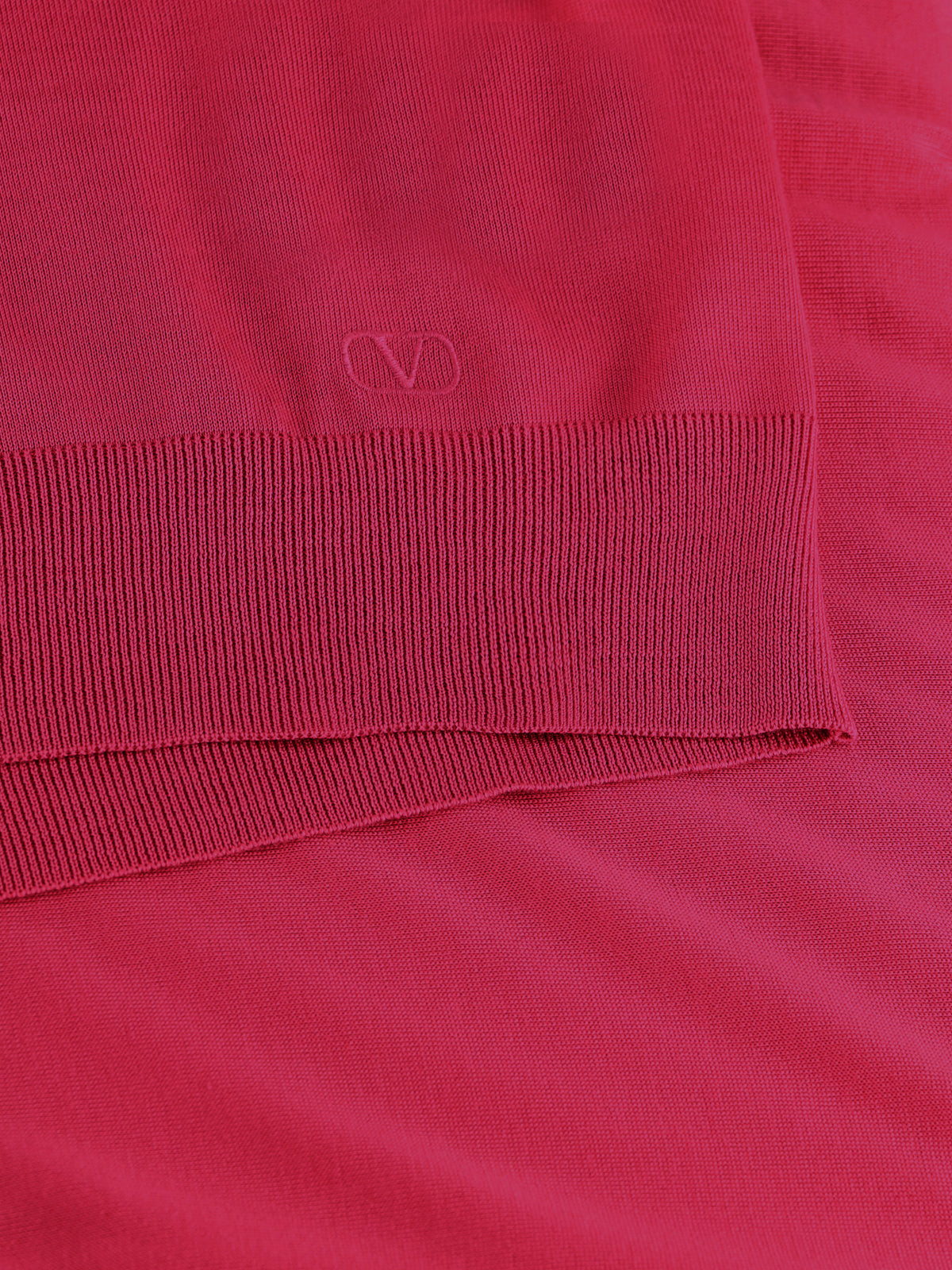 Maglia realizzata in lana vergine. 9B0KC77GAJH 1N2 VALENTINO GARAVANI 