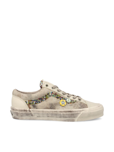Sneakers realizzate in tela. VN000E8V 2N11 VANS 