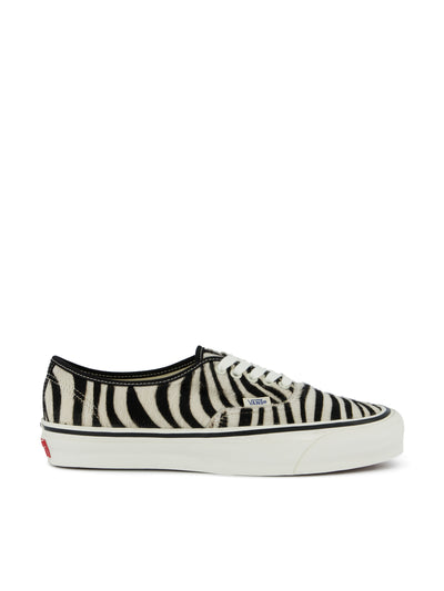 Sneakers realizzate in pelle. VN000EK4 CDA1 VANS 