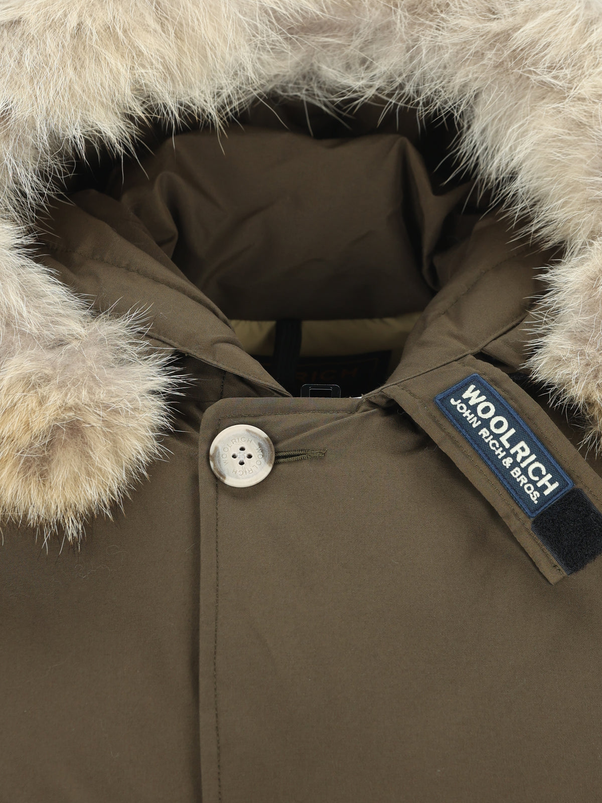 Giacca realizzata in tessuto Ramar Cloth CFWOOU0482MBUT0001 DAG WOOLRICH 