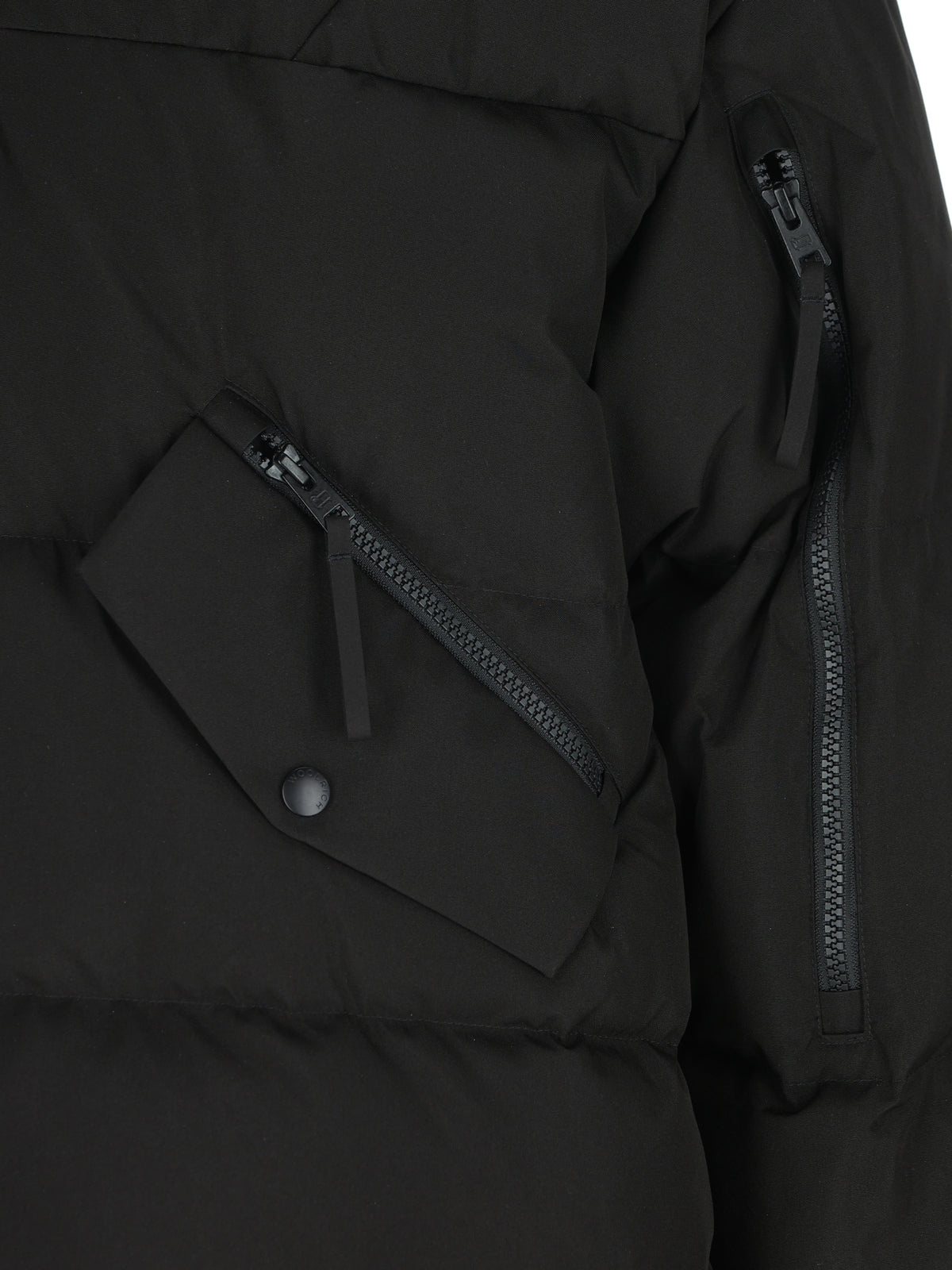 Giacca realizzata in poliestere<BR/><BR/> CFWWOU2209FRUT5305 100 WOOLRICH 
