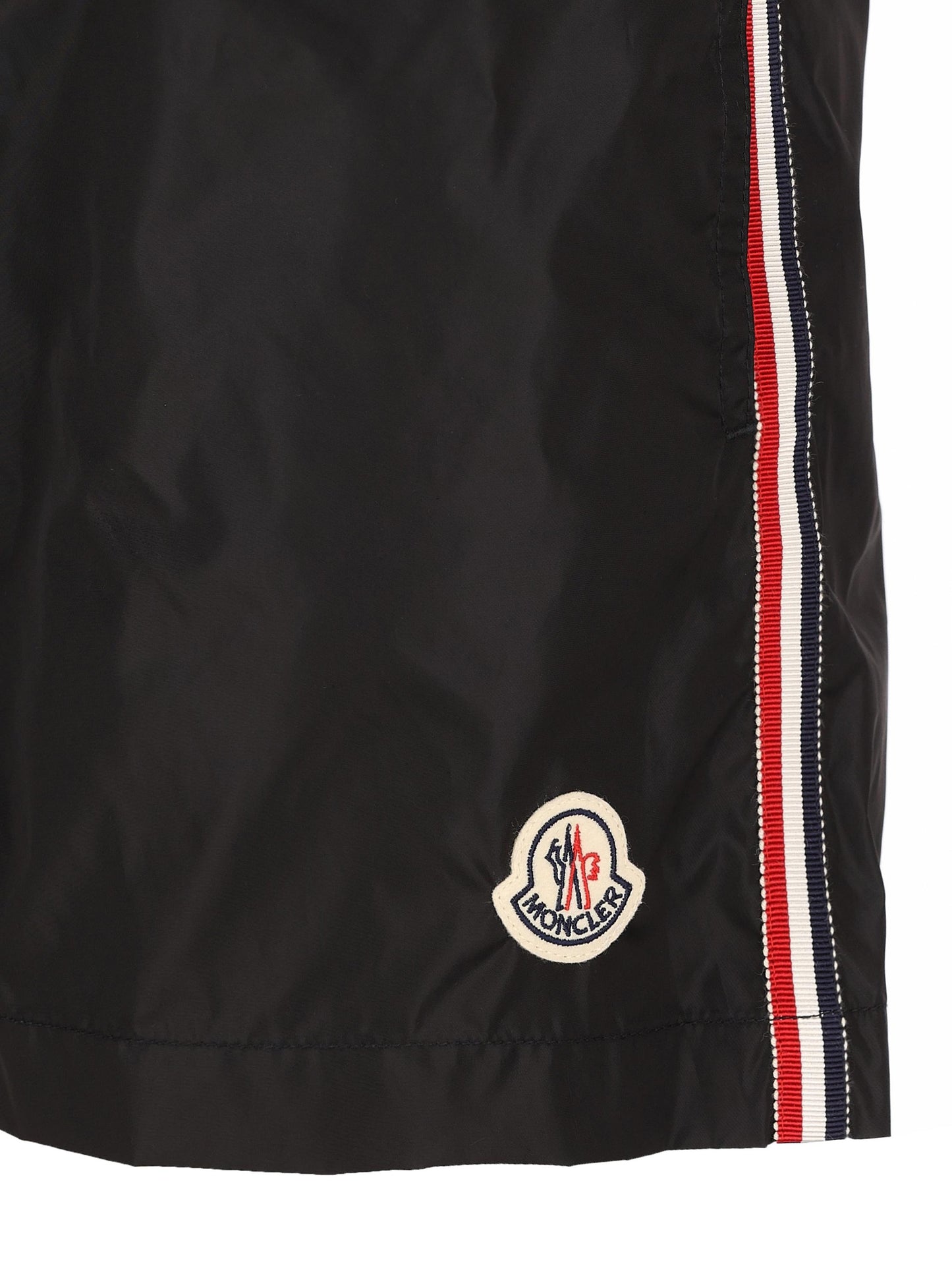 Shorts realizzati in poliammide. M2C00014 53326999 MONCLER 