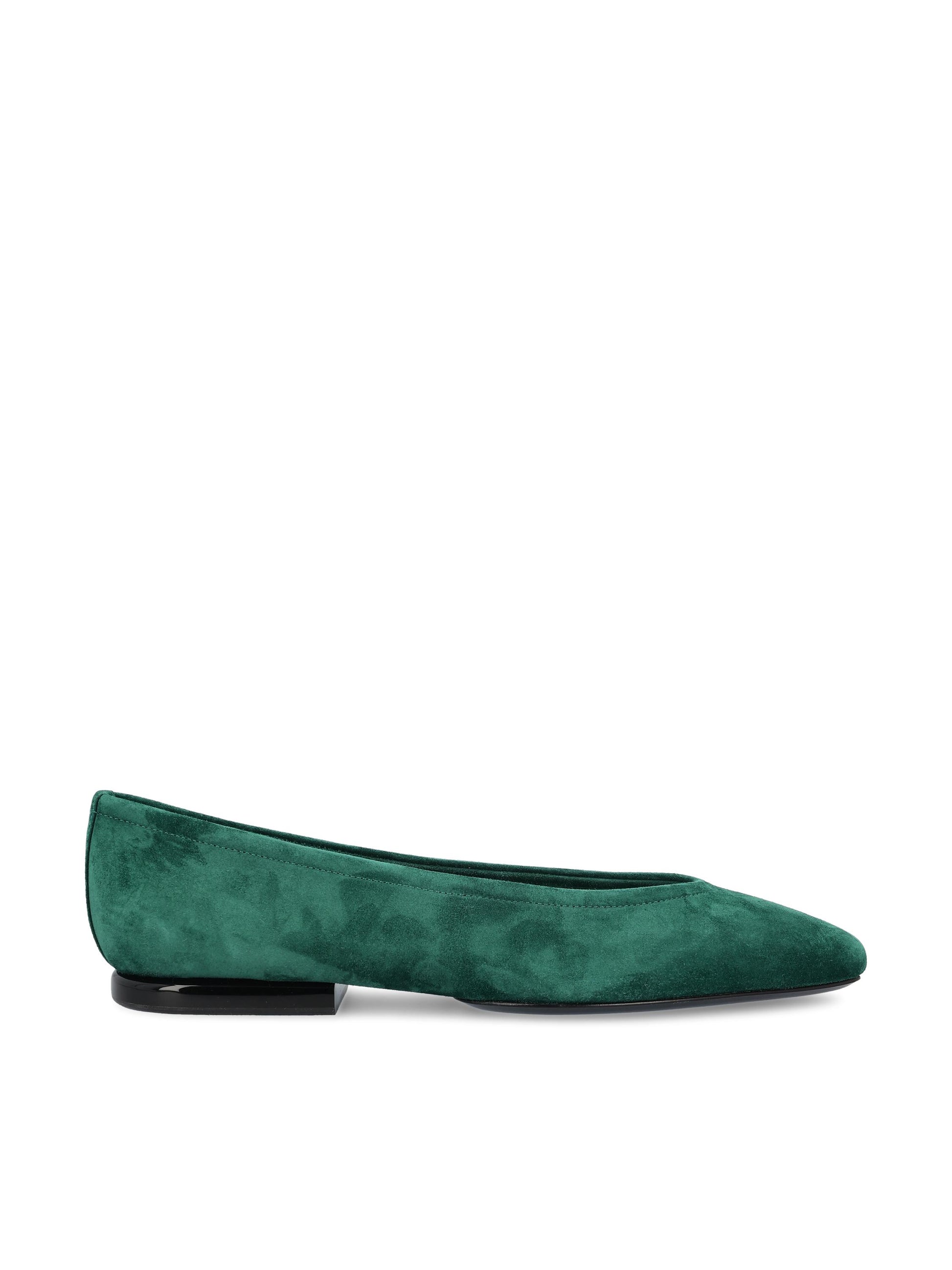 Ballerine realizzate in pelle di capra. FAO6141 51G1 LORO PIANA 