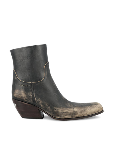 Stivali realizzati in pelle. 853787 WB2271090 BALENCIAGA 