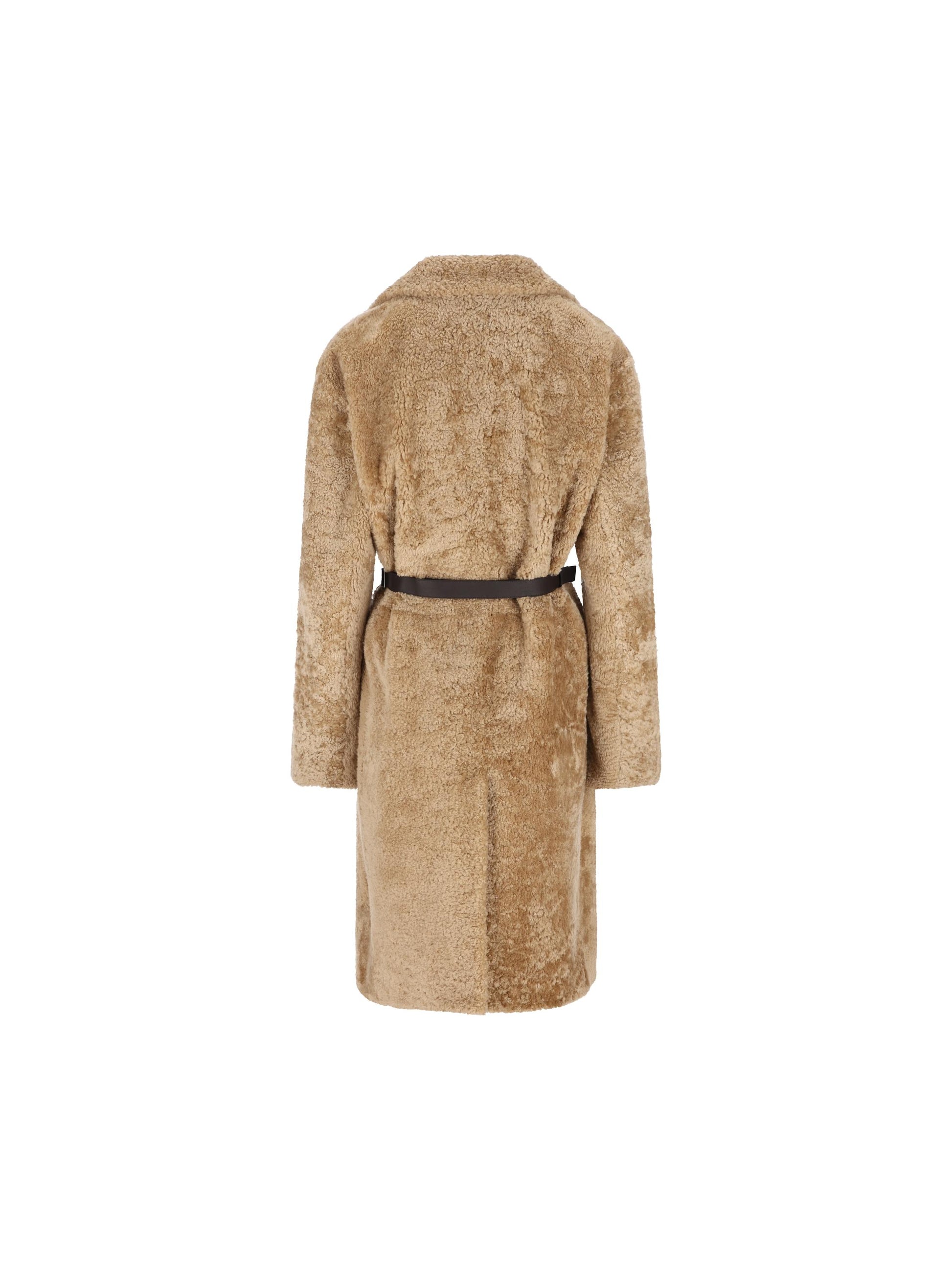 Cappotto realizzato in pelliccia di agnello. X1W54511020XLF C806 TOD'S 