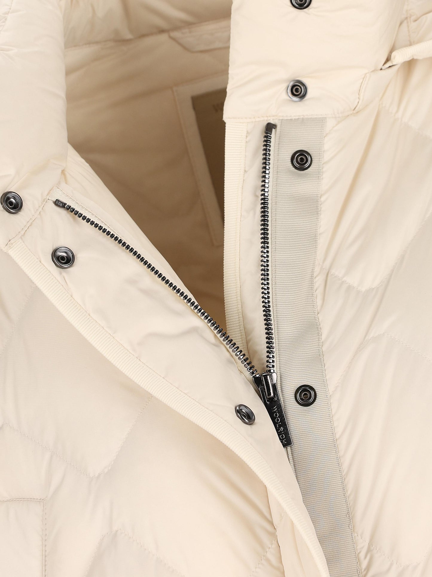 Piumino in poliestere. CFWWOU2120FRUT2635 8743 WOOLRICH 