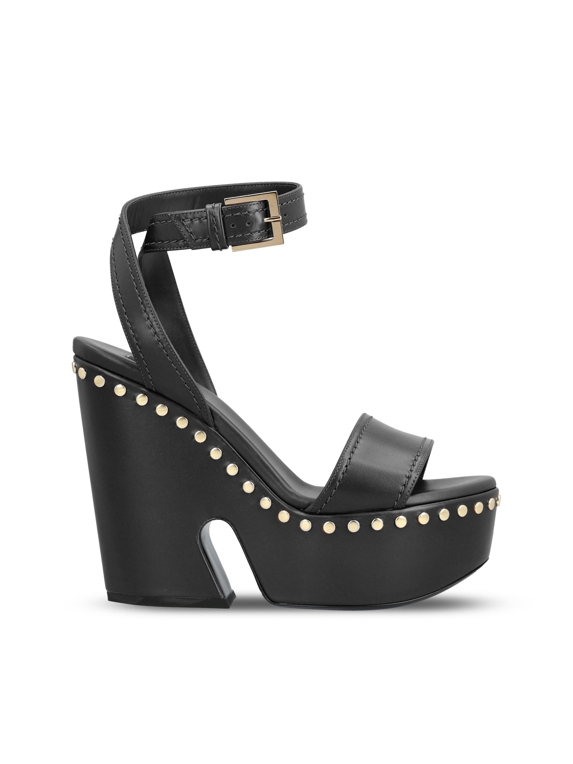 Sandali realizzati in pelle di vitello. BE30APE2FV 001 GIVENCHY 