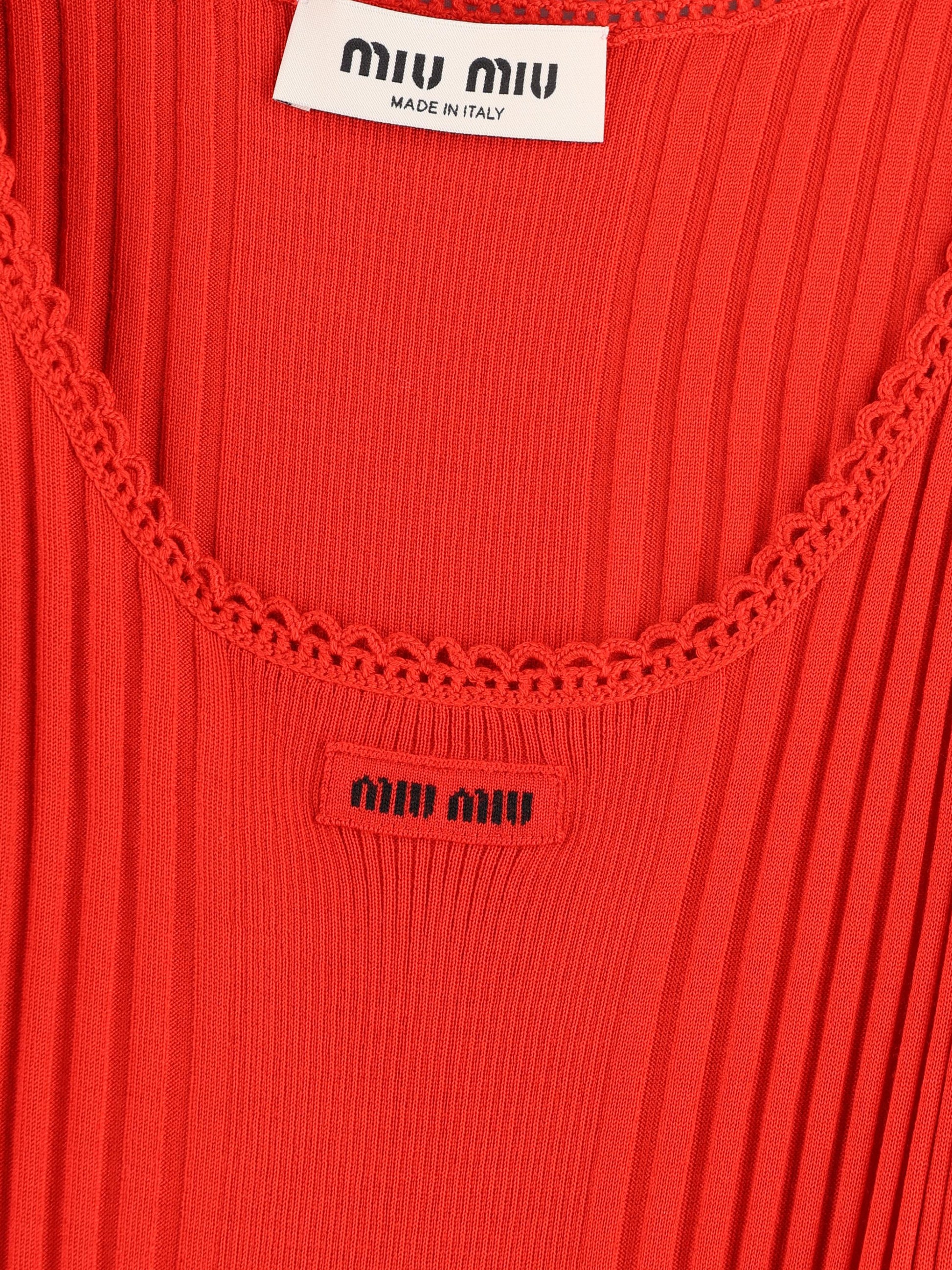 Canotta realizzata in lana vergine. MMV326 18TWF0011 MIU MIU 