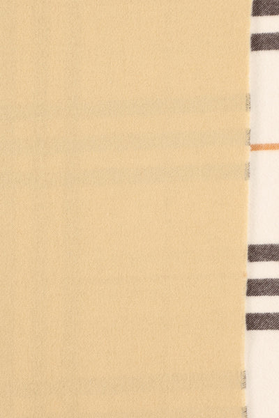 Sciarpa realizzata in cashmere. 8113930 A4486 BURBERRY 