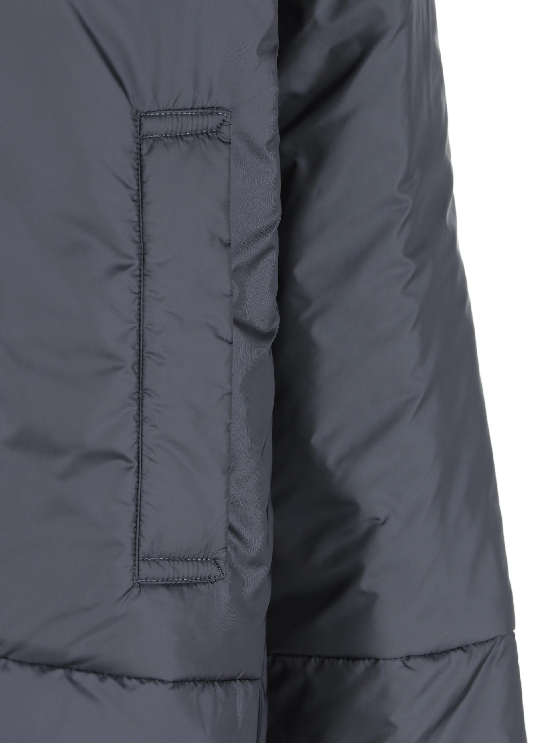 Giacca realizzata in poliestere. 2619481054600 008 MAX MARA - THE CUBE 