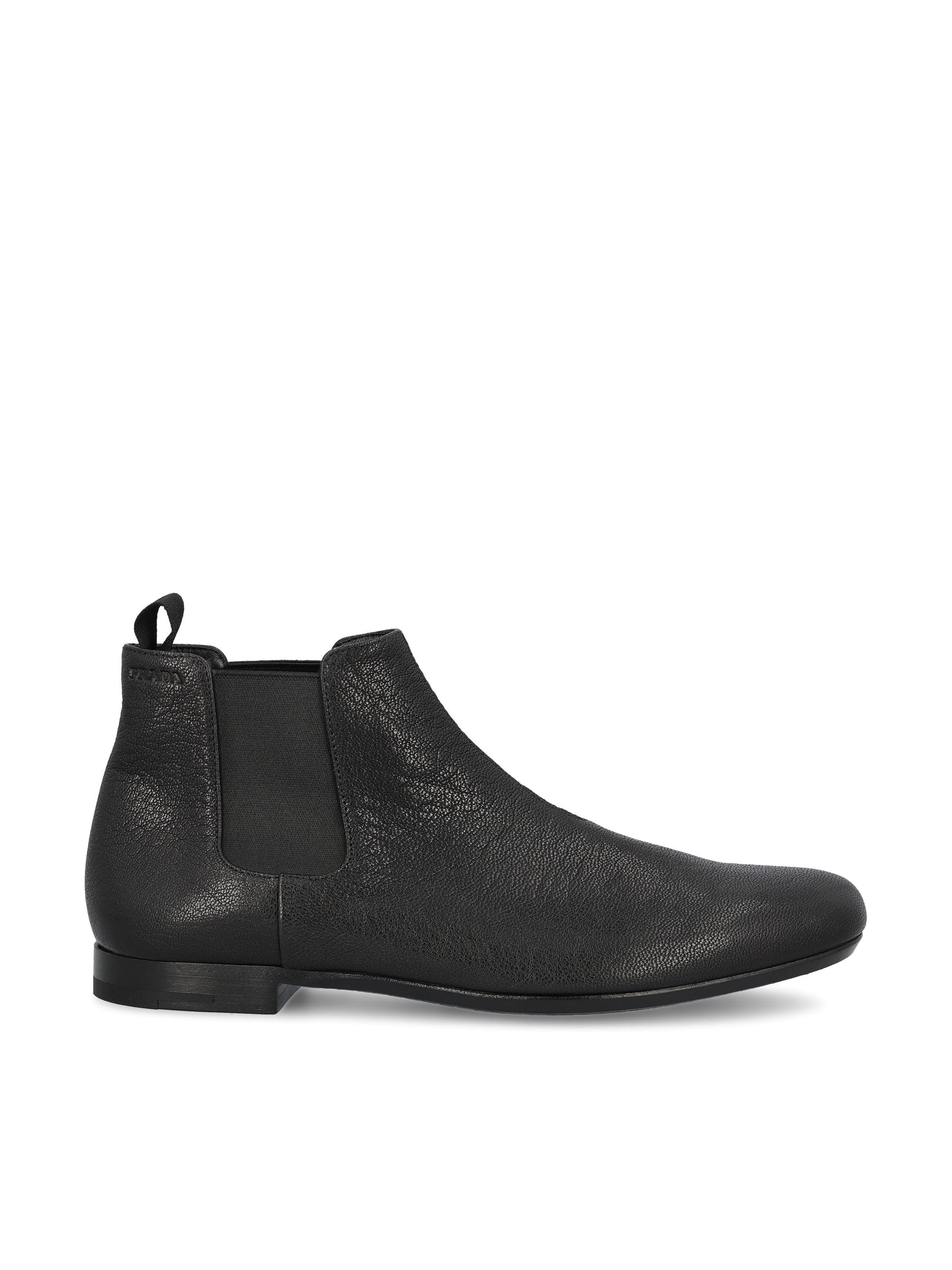 Stivaletti realizzati in pelle. 2TF036 3ACMF0002 PRADA 