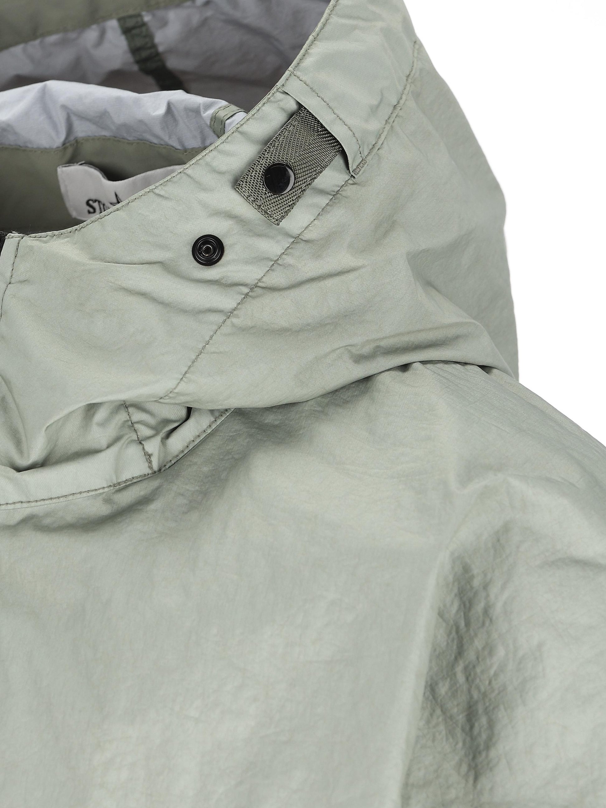 Giacca realizzata in poliammide 4100004 S0A21V0055 STONE ISLAND 