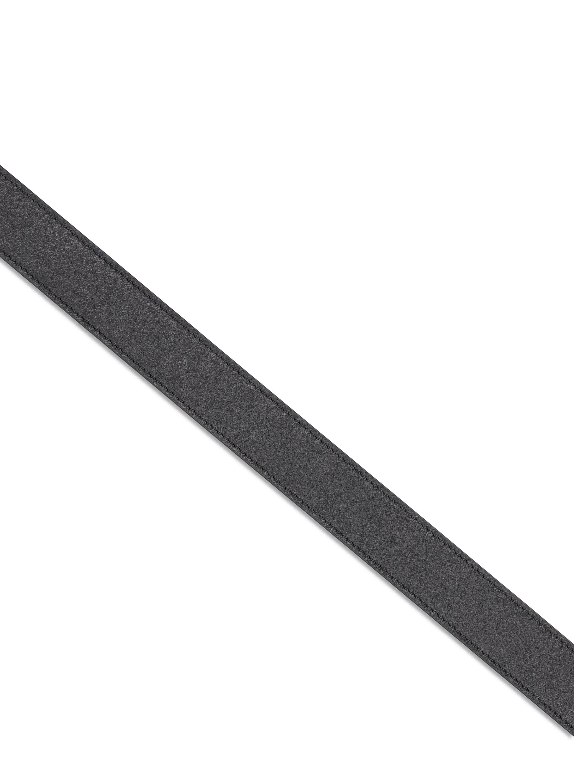 Cintura realizzata in pelle. 8Y2T0SM3BQT 0NO VALENTINO GARAVANI 