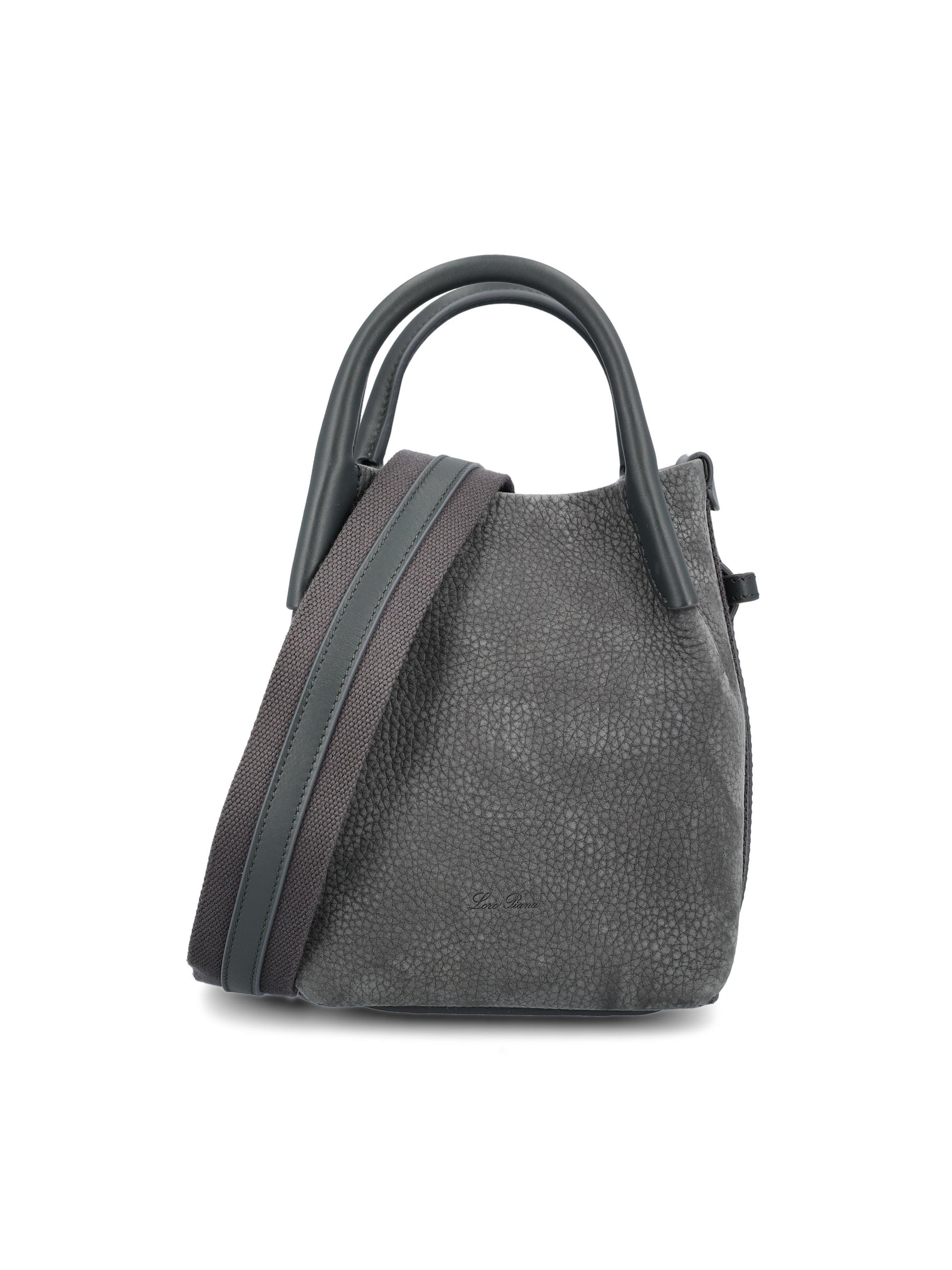 Borsa realizzata in pelle. FAP3123 706E LORO PIANA 