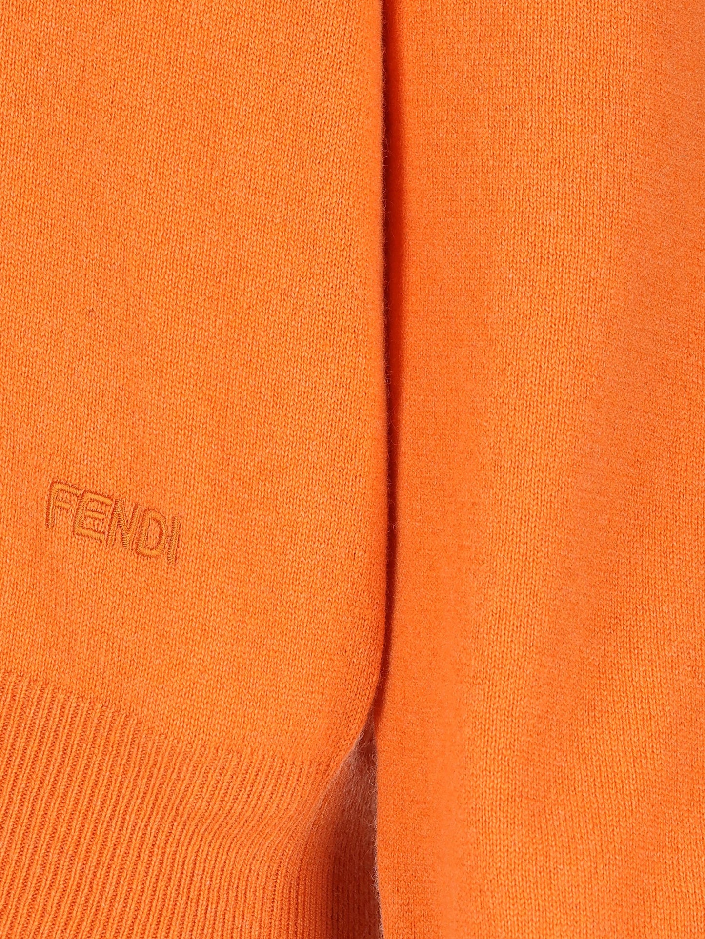 Maglia realizzata in cashmere FZXE34 AW4GF1UKJ FENDI 