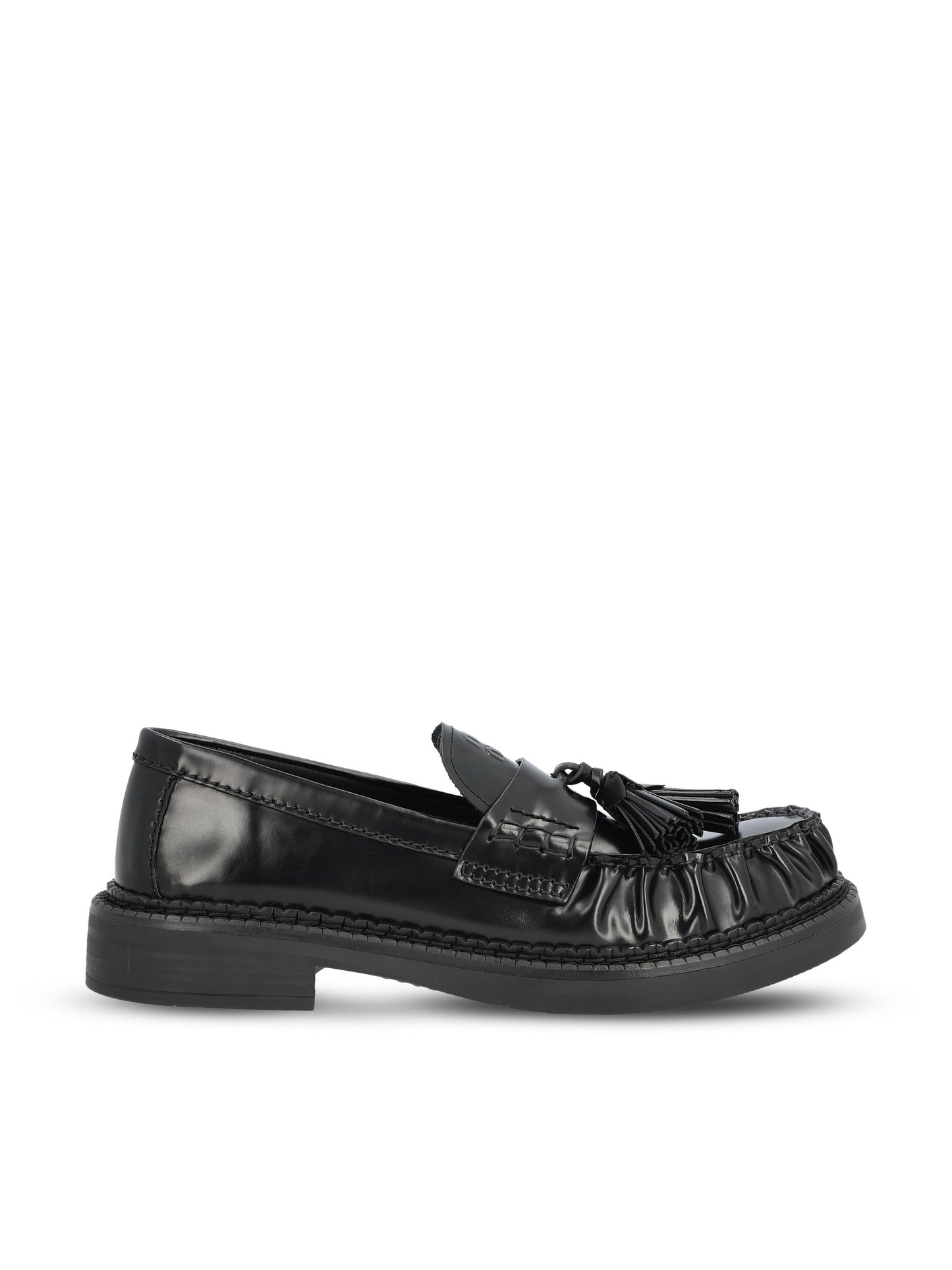 Mocassini realizzati in pelle di vitello. 5D497E 055F0002 MIU MIU 