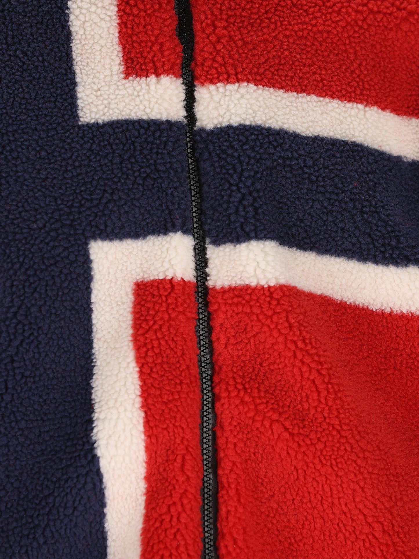 Pile realizzato in poliestere. NP0A88TCFZF1  NAPAPIJRI 