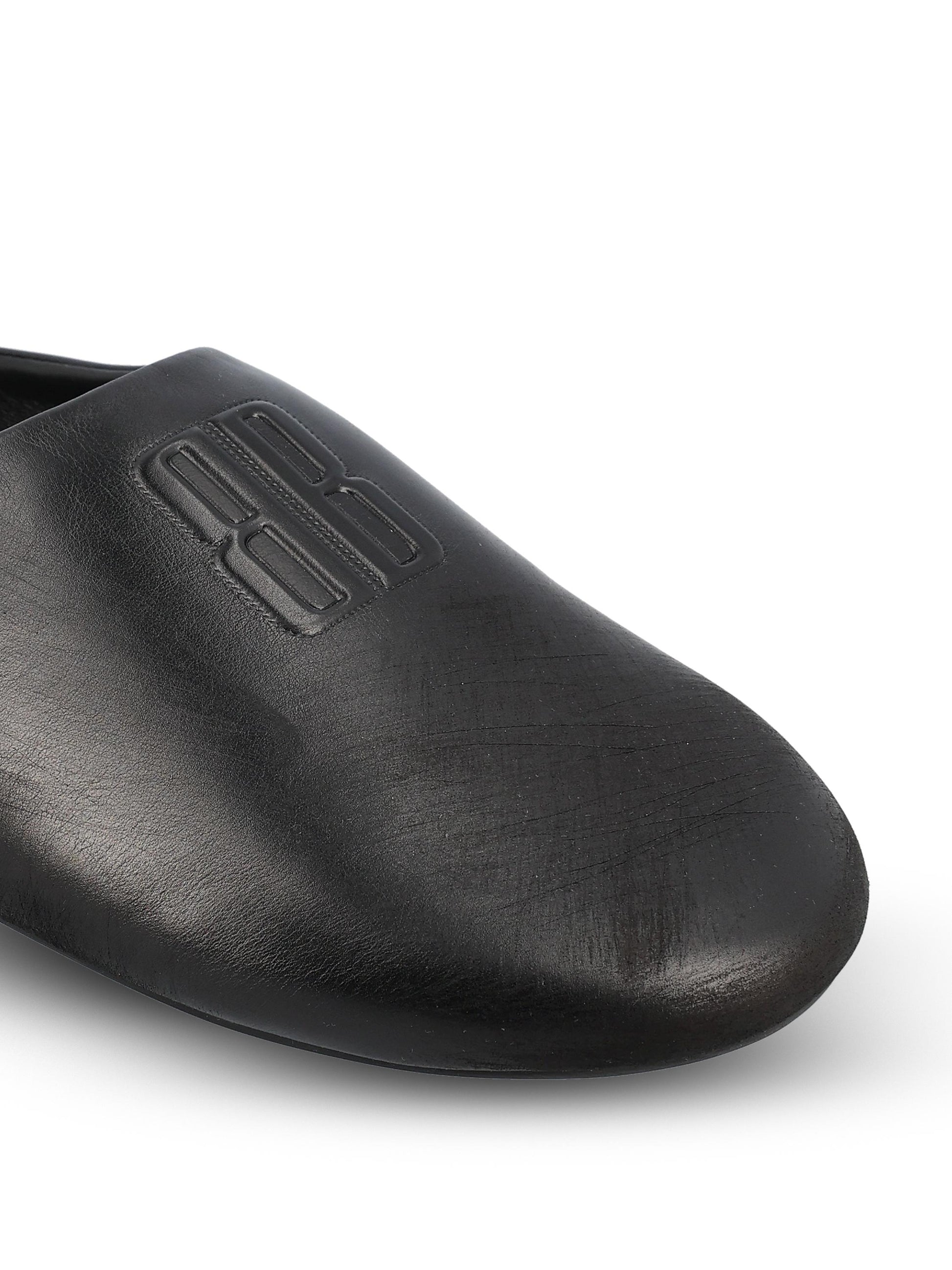 Sabot realizzati in pelle di vitello. 834414 WBDH11000 BALENCIAGA 
