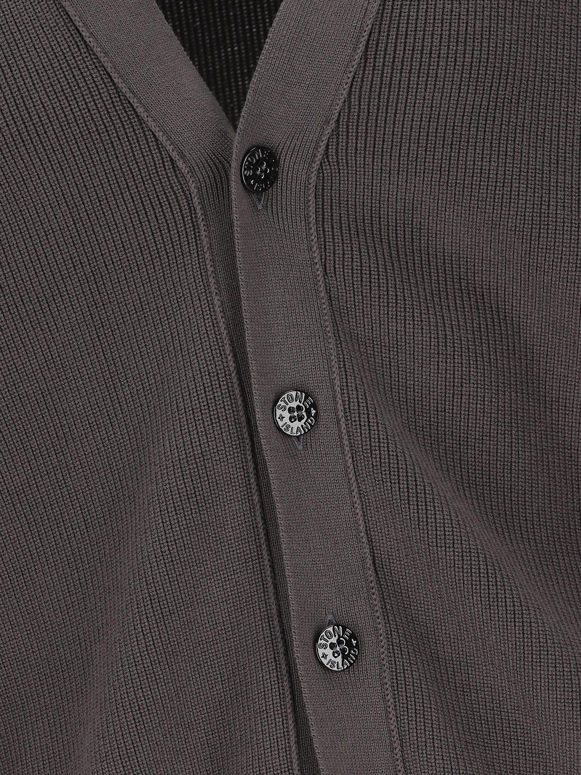 Cardigan realizzato in cotone. 5100009 S00D8V0065 STONE ISLAND 