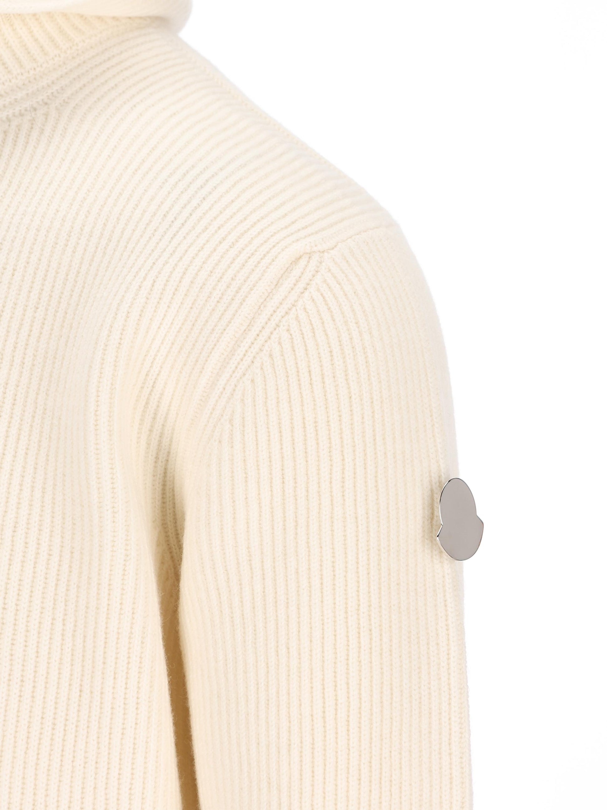 Felpa realizzata in lana vergine. U9G00004 M3328034 MONCLER - JIL SANDER 
