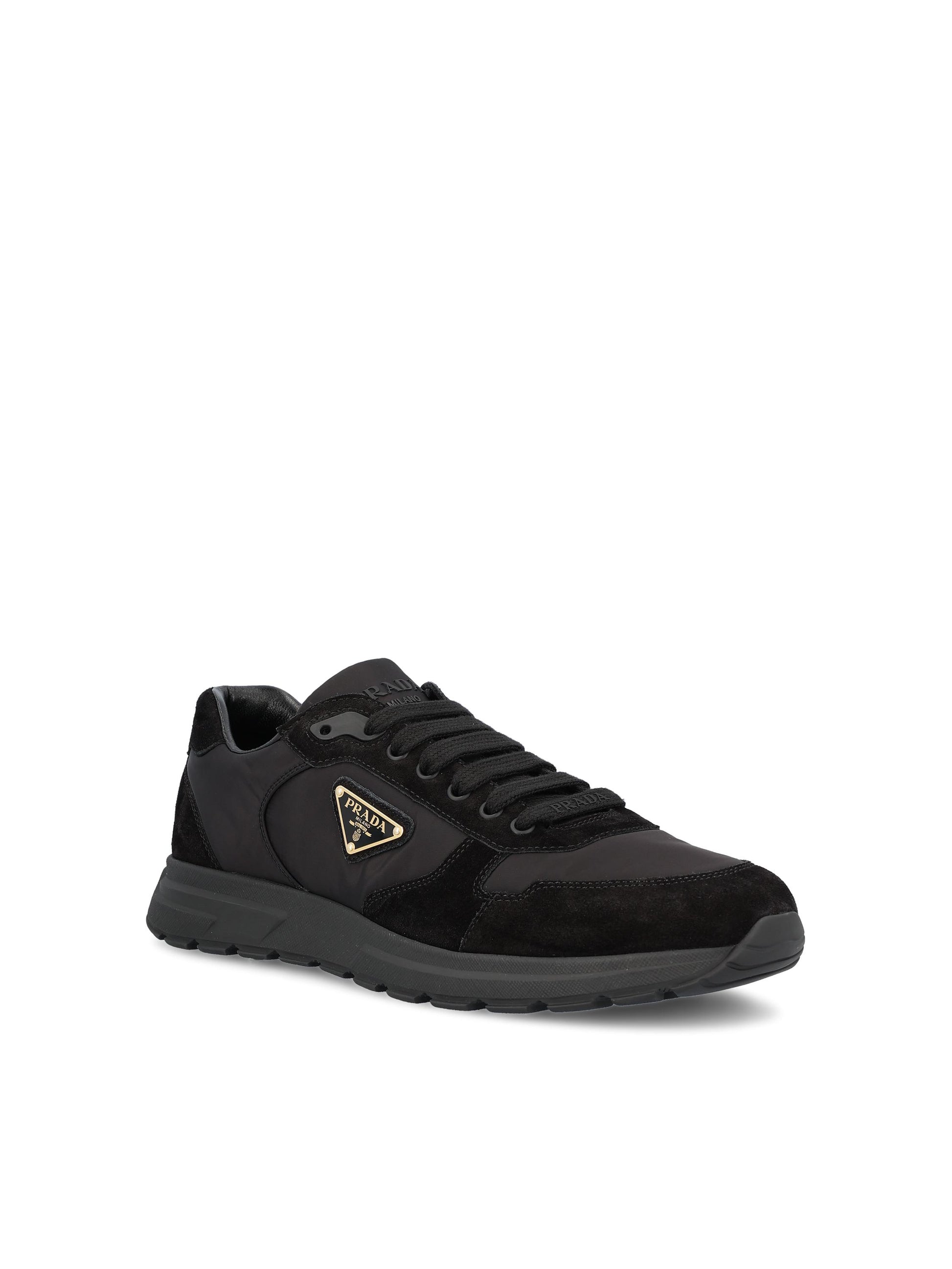 Sneakers in re-nylon e pelle scamosciata. 2EE436 D7CF0002 PRADA 