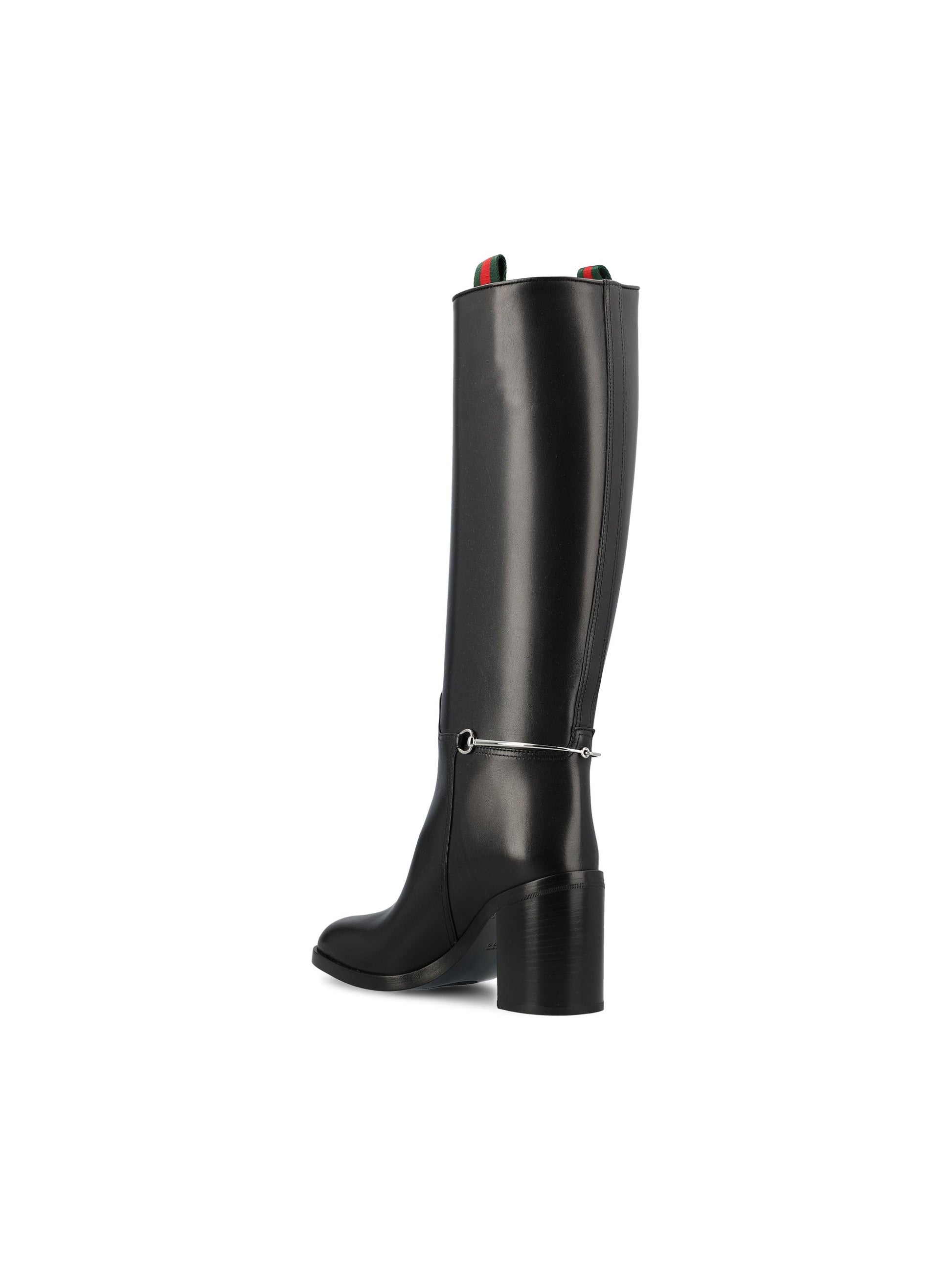 Stivali realizzati in pelle. 836109 AAD3I1000 GUCCI 