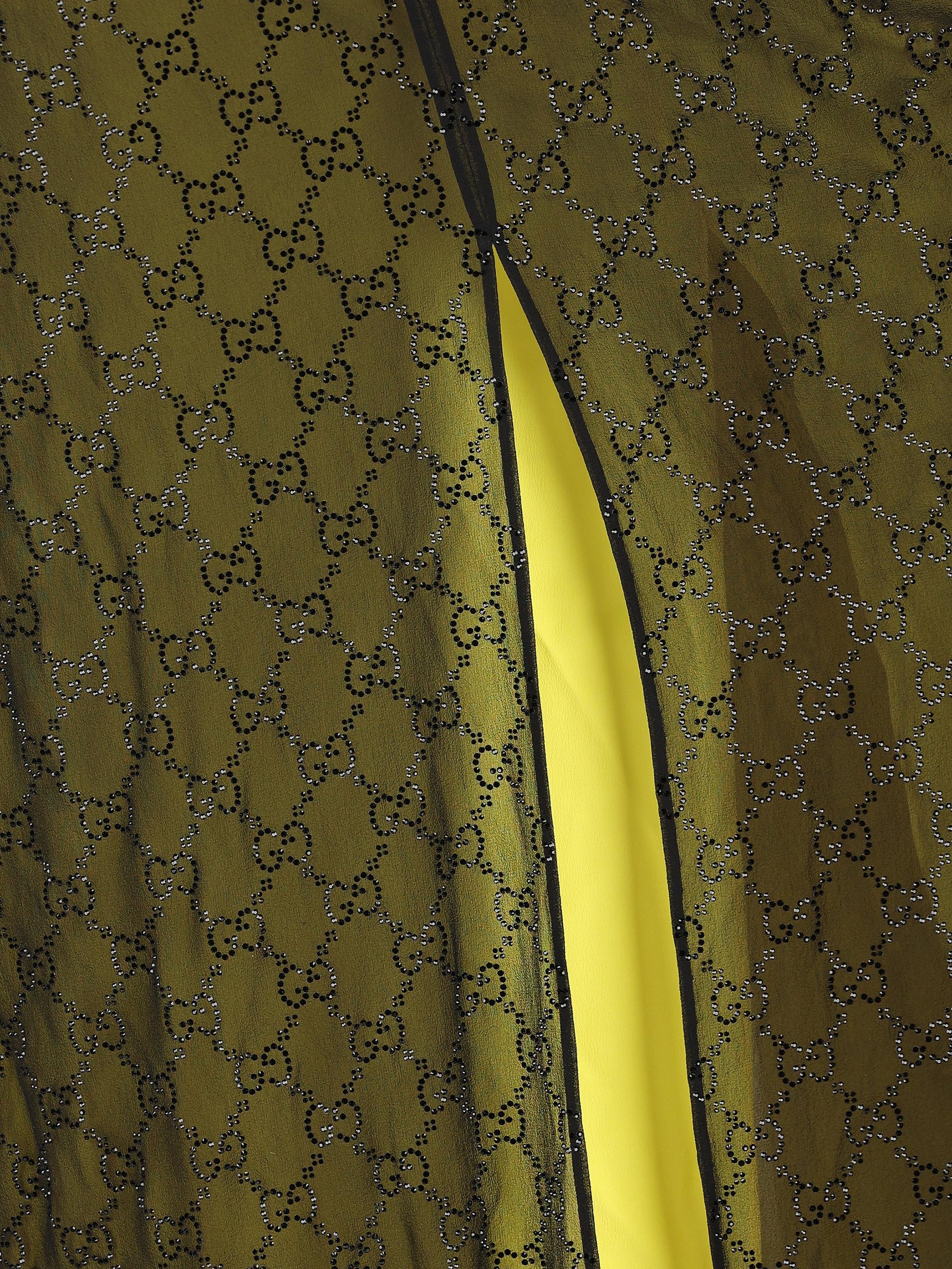 Abito realizzato in seta. 852965 ZHS041000 GUCCI 