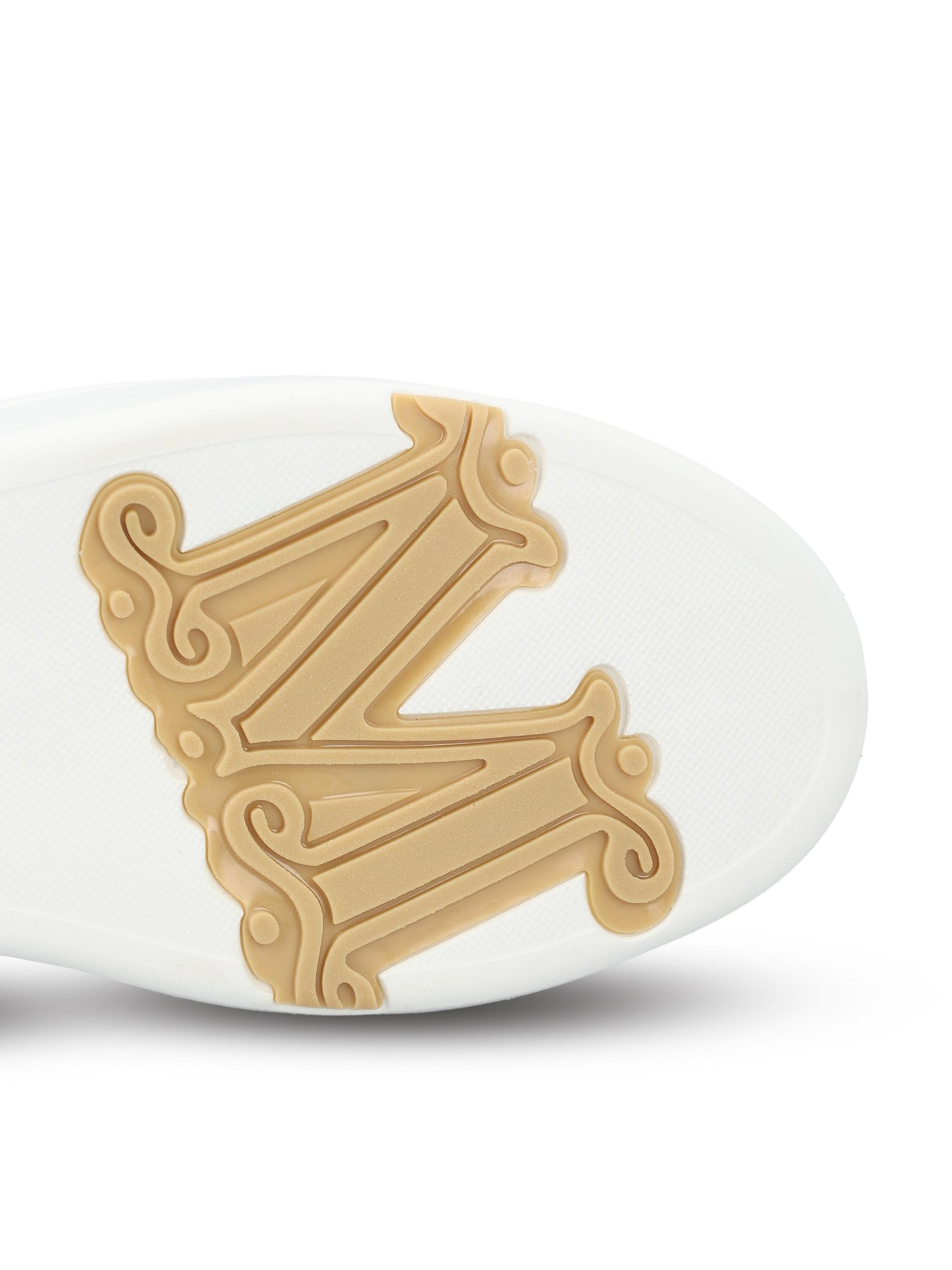 Sneakers realizzate in pelle. 2524766112600 013 MAX MARA 