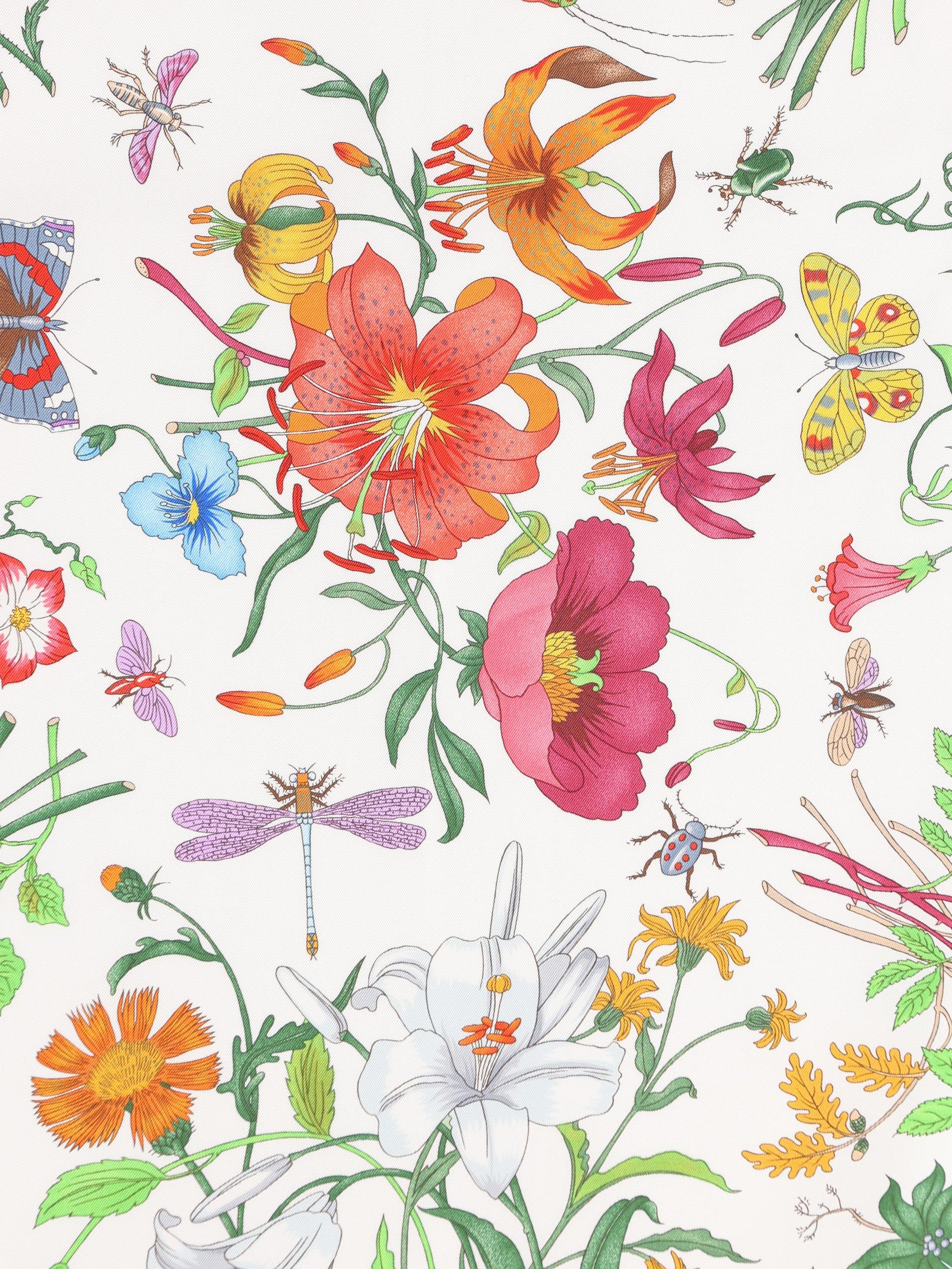 Carré realizzato in seta. 821061 3G0019060 GUCCI 