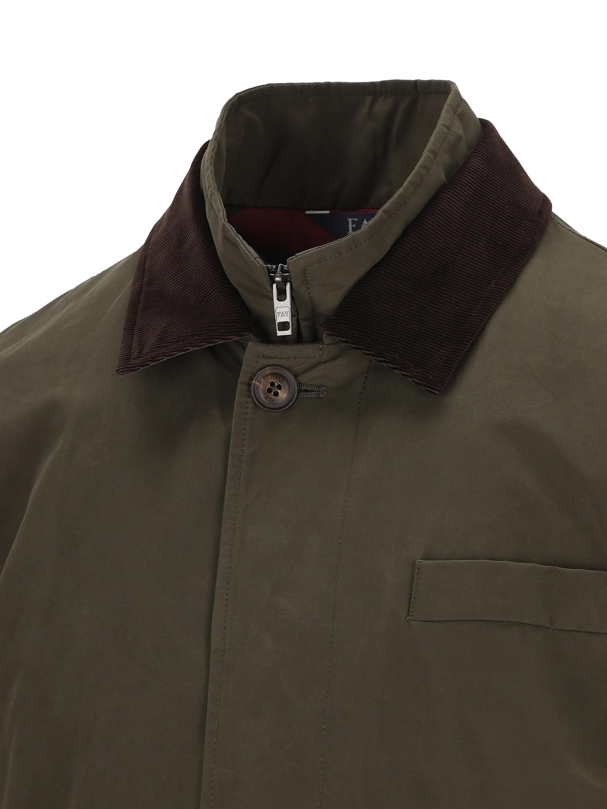 Cappotto realizzato in cotone. NAM13510100XLZ V805 FAY 